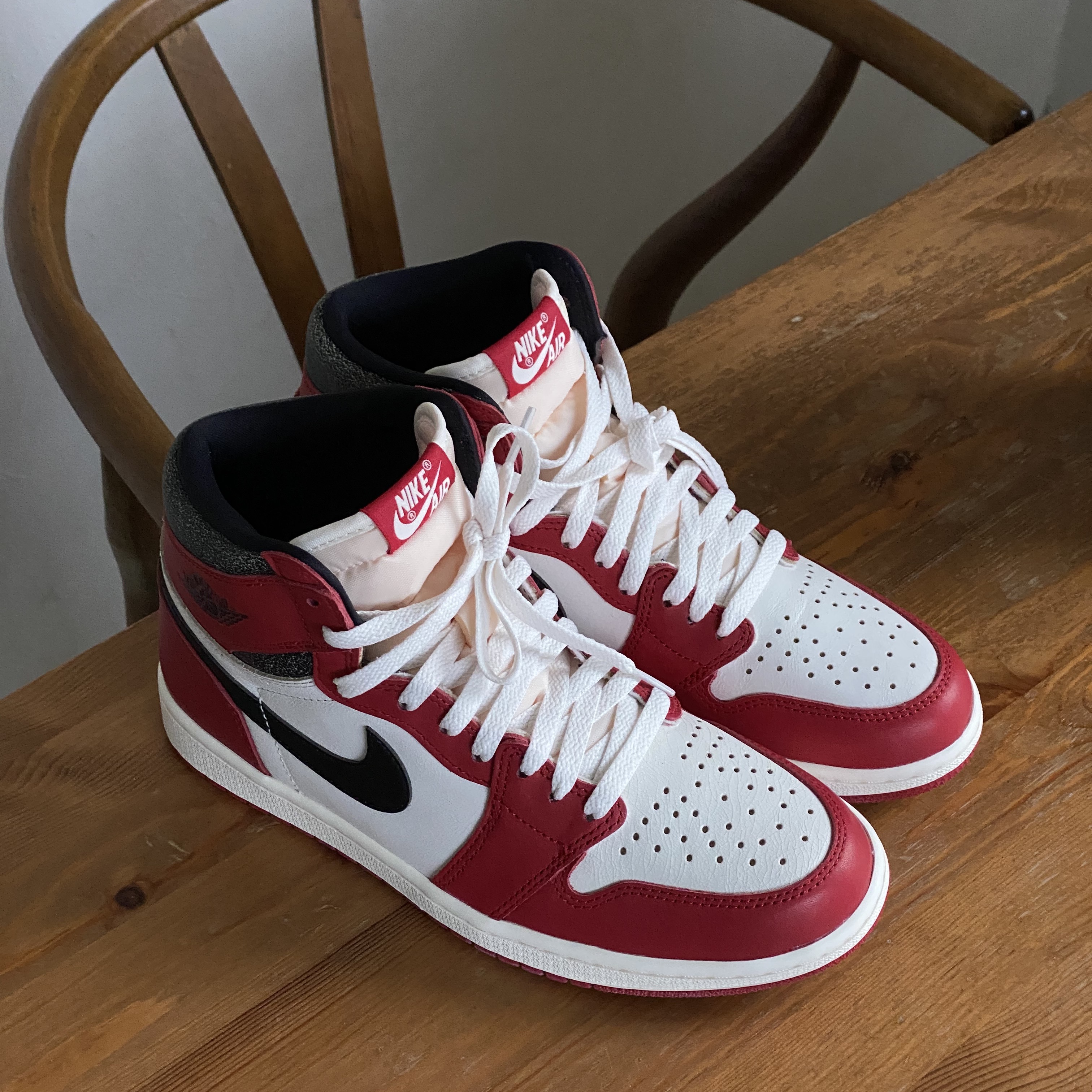 Jordan 1 Retro High OG Chicago 2022, Jordan 1 Retro High OG Pine Green 착용 스타일 - 4
