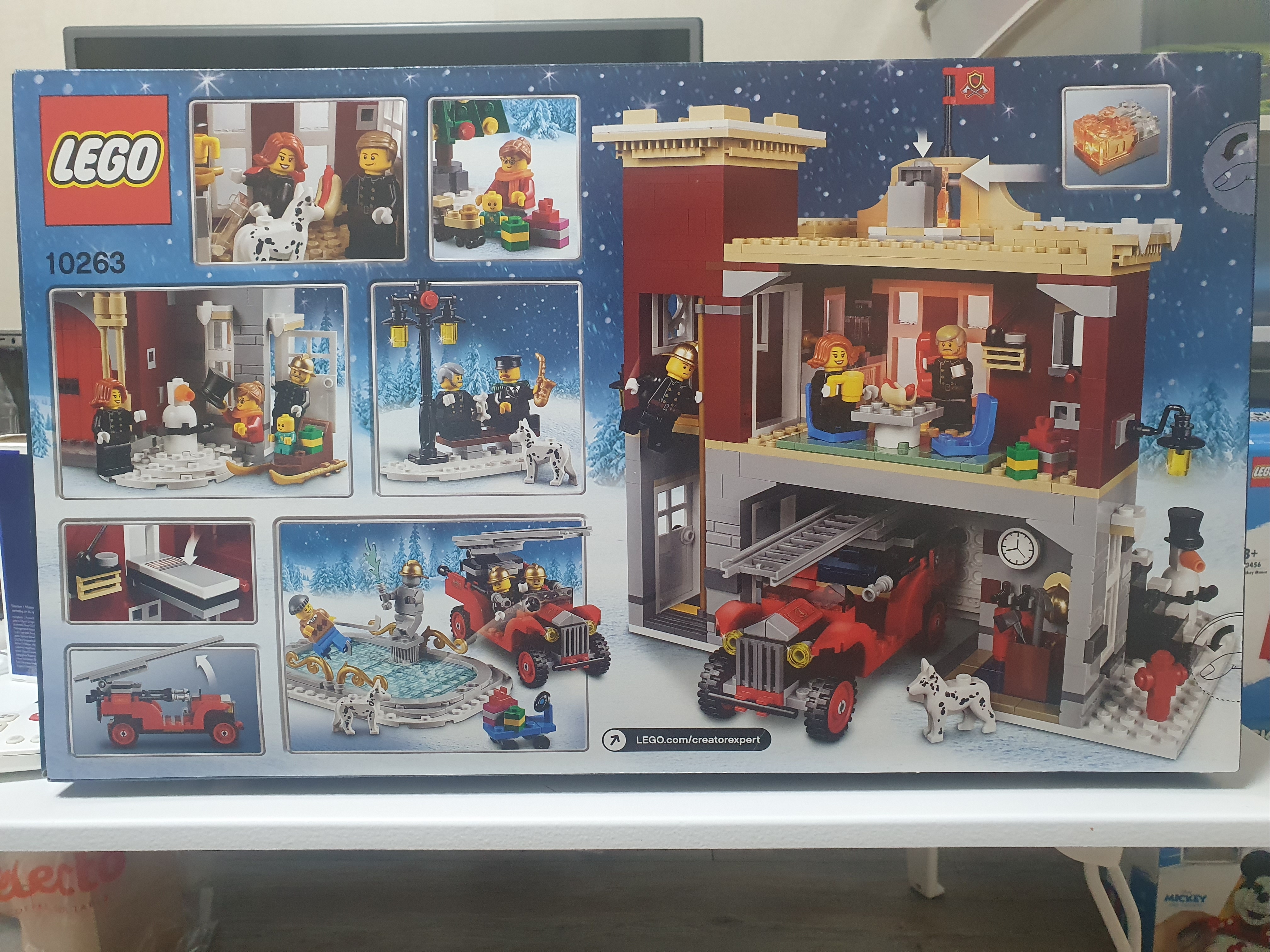 Lego Winter Village Fire Station 착용 스타일 - 2