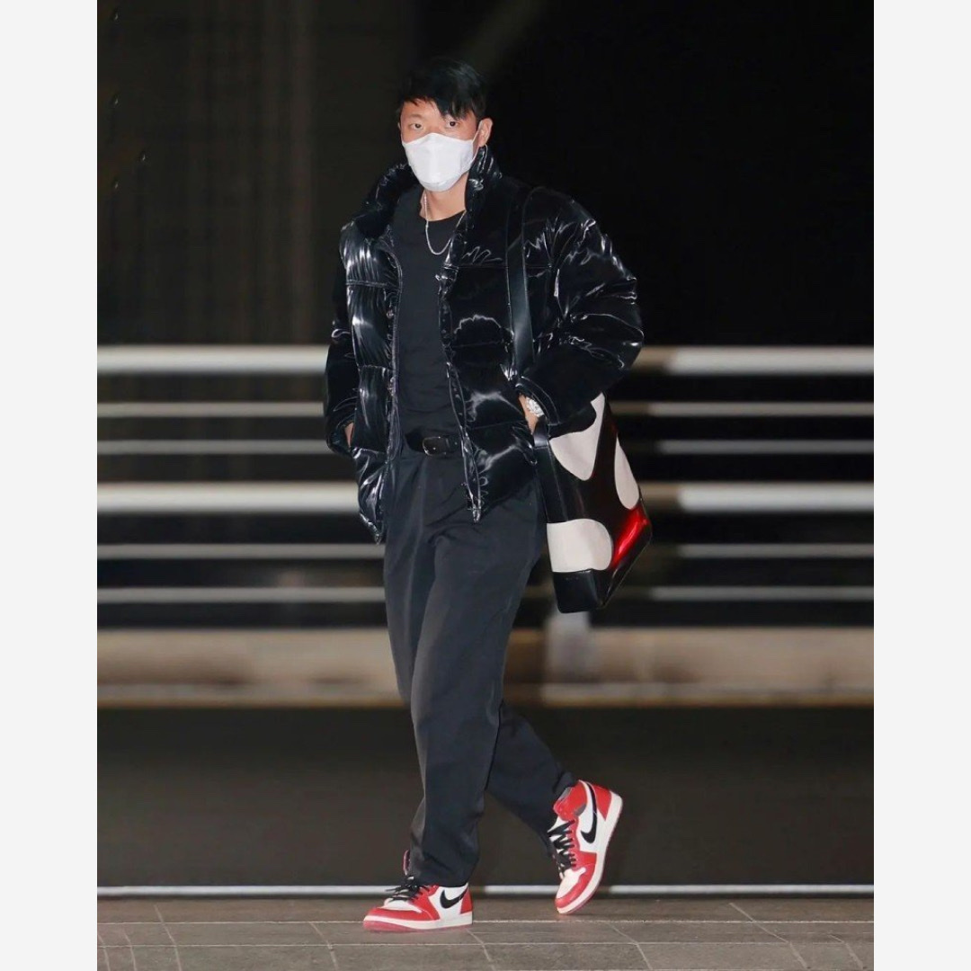 Jordan 1 Retro High OG Chicago 2022 착용 스타일 - 2