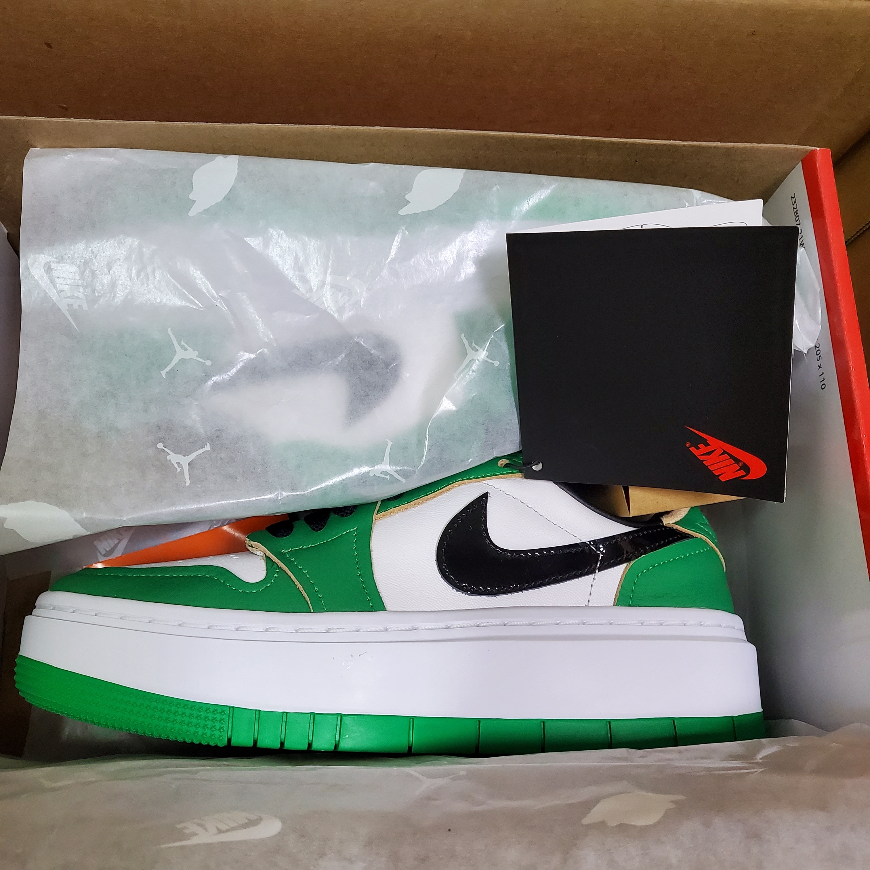 (W) Jordan 1 Elevate Low SE Lucky Green 착용 스타일 - 2