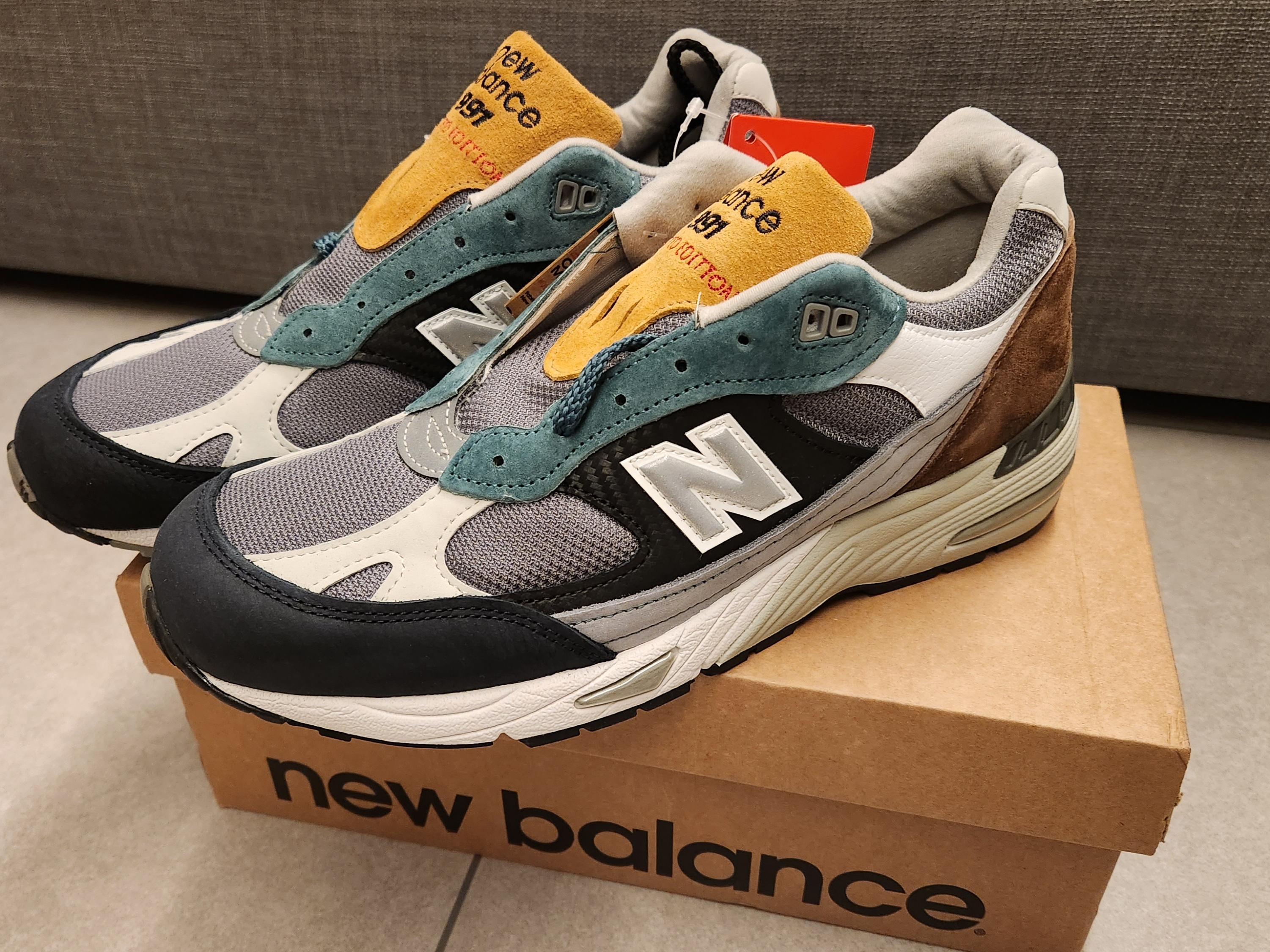New Balance 991 Made in UK Mix 착용 스타일