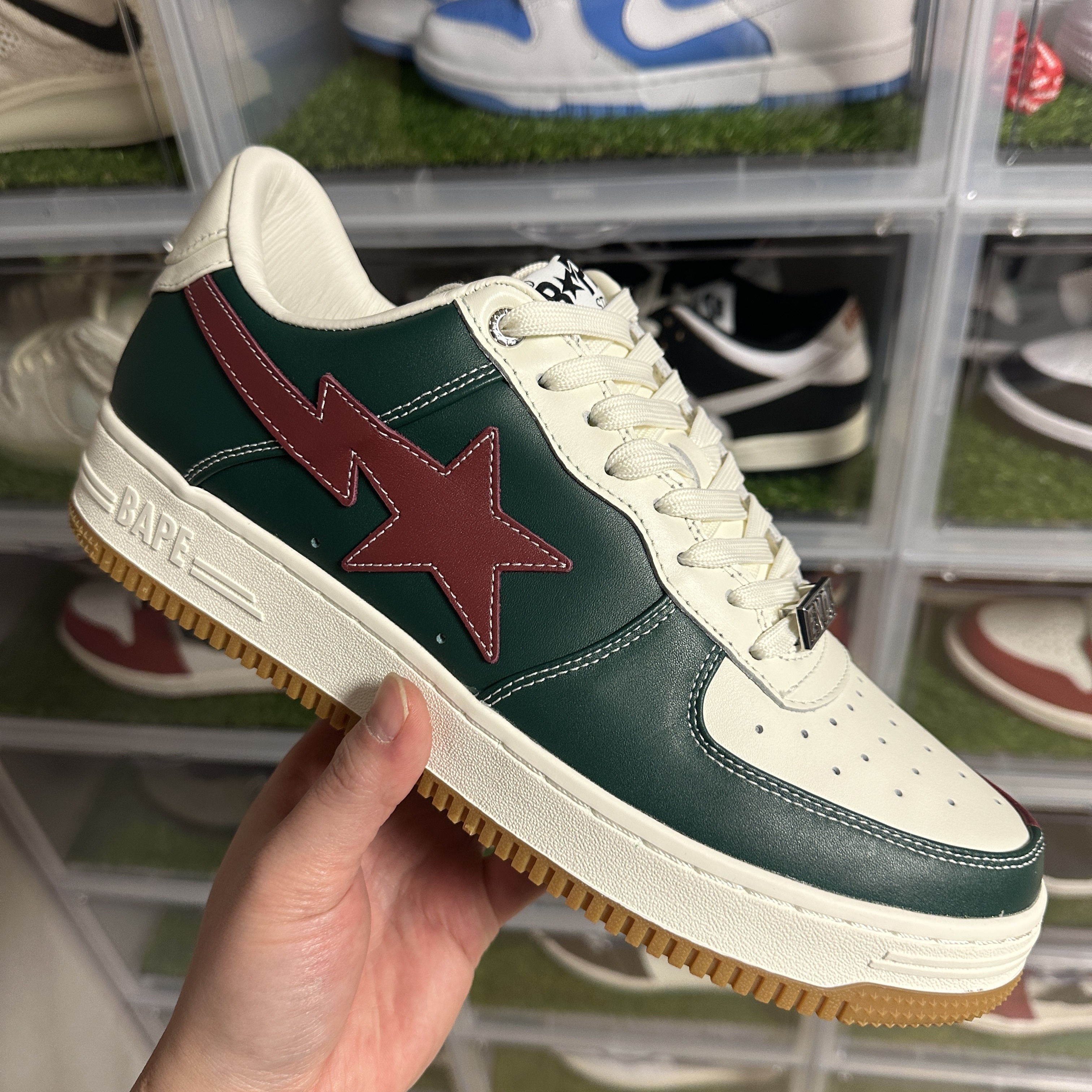 BAPE x END. Bape Sta Low M1 Bowling Green Red 착용 스타일