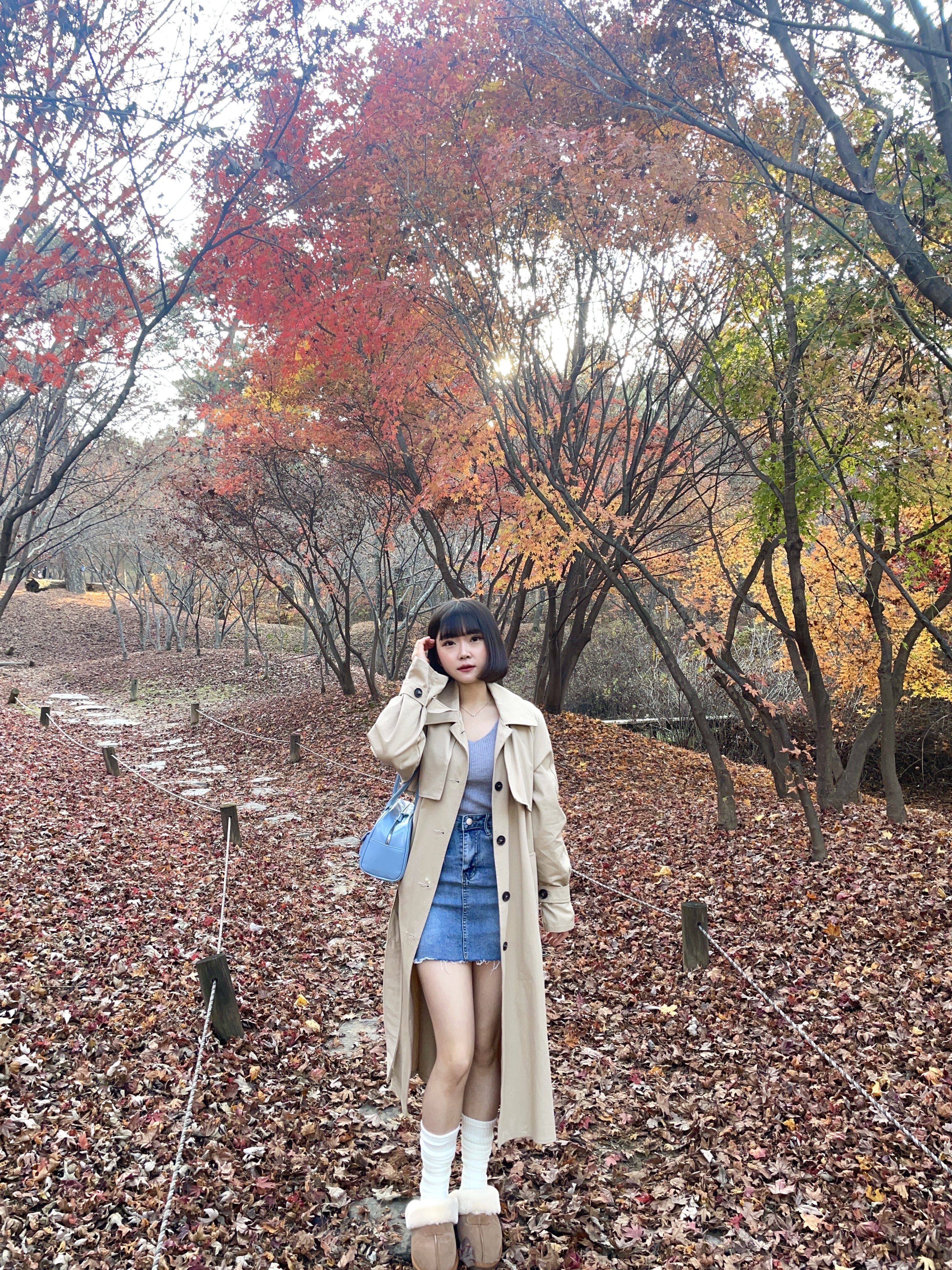 (W) UGG Coquette Slipper Chestnut 착용 스타일 - 2