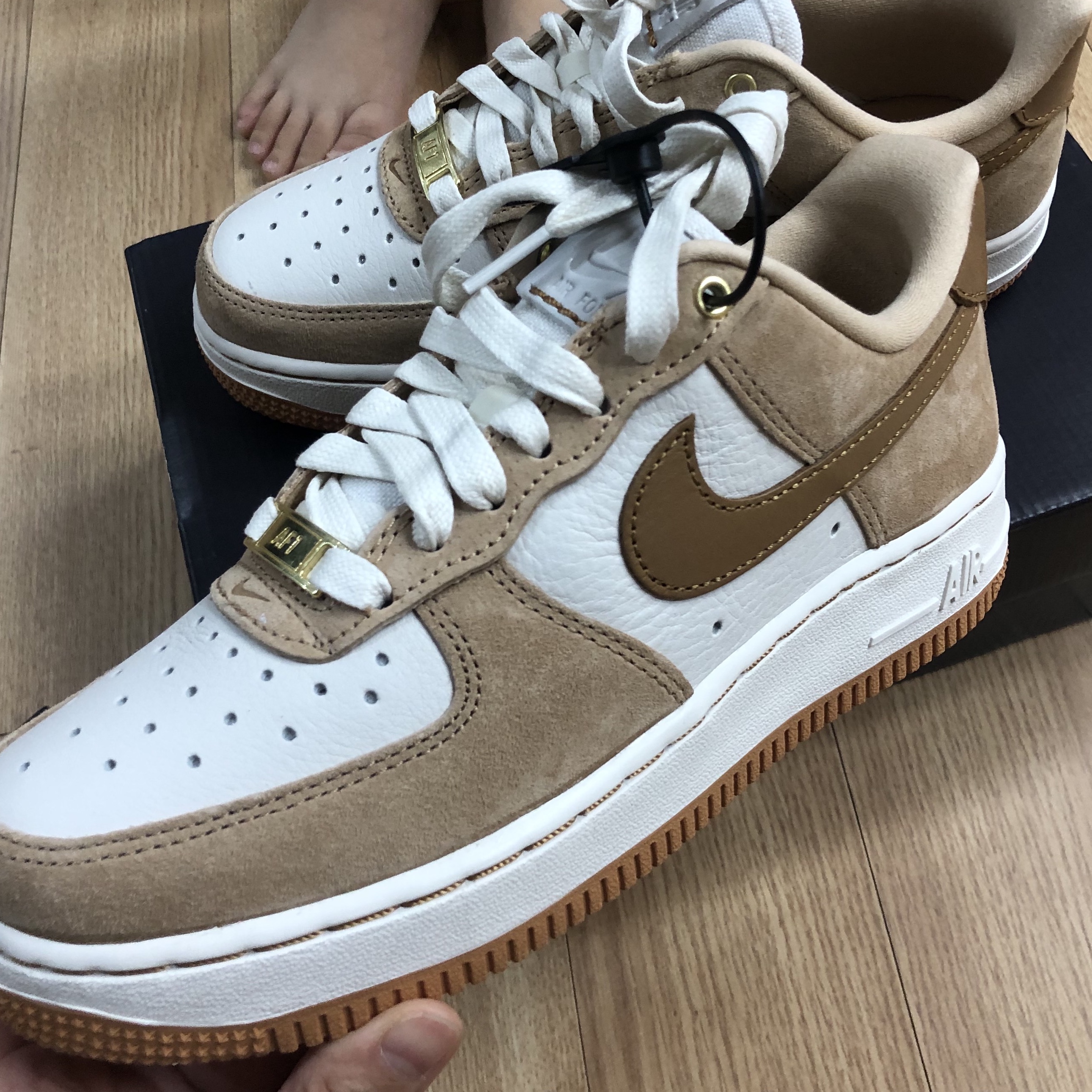 (W) Nike Air Force 1 LXX Flax 착용 스타일