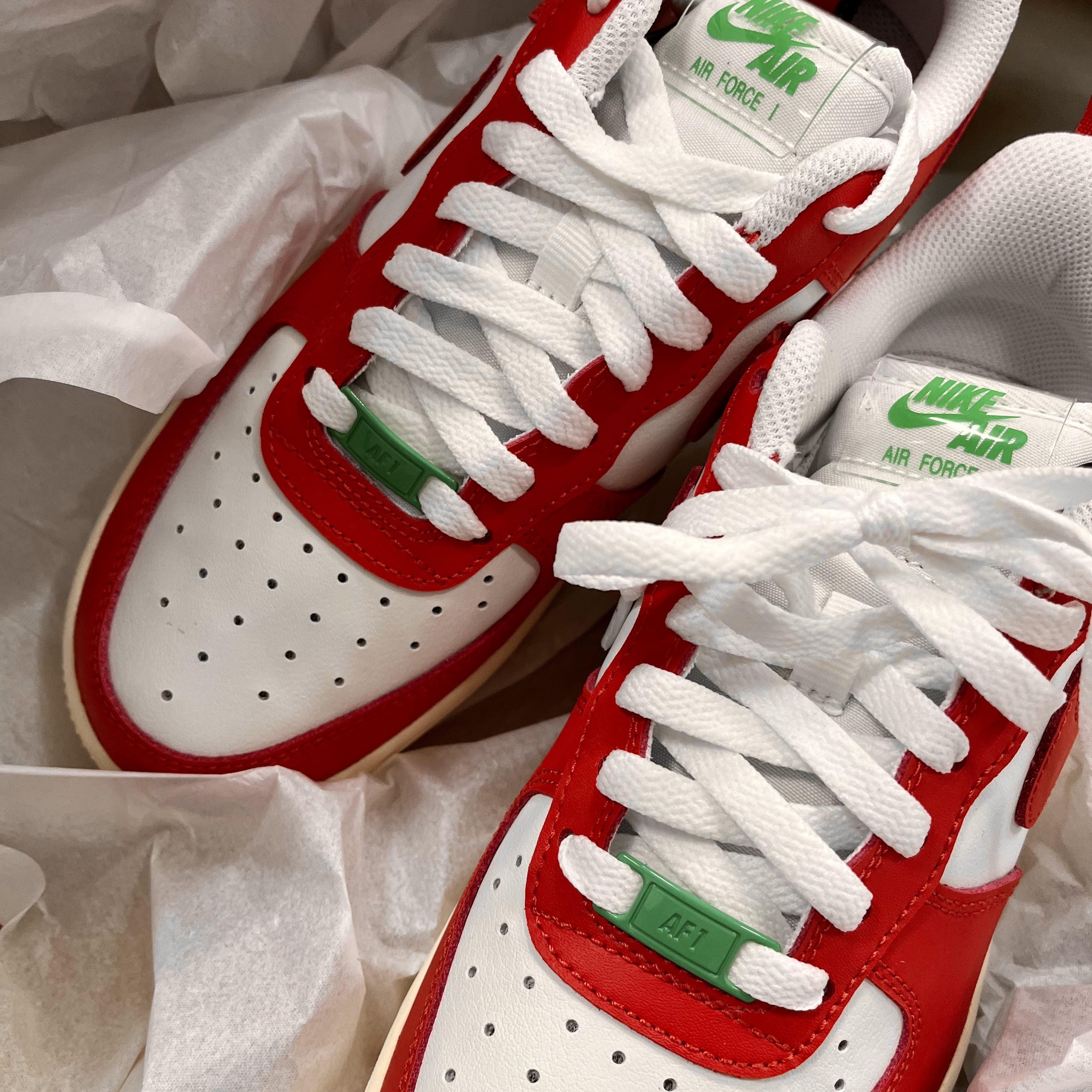 Nike Air Force 1 '07 LV8 Pojangmacha 착용 스타일
