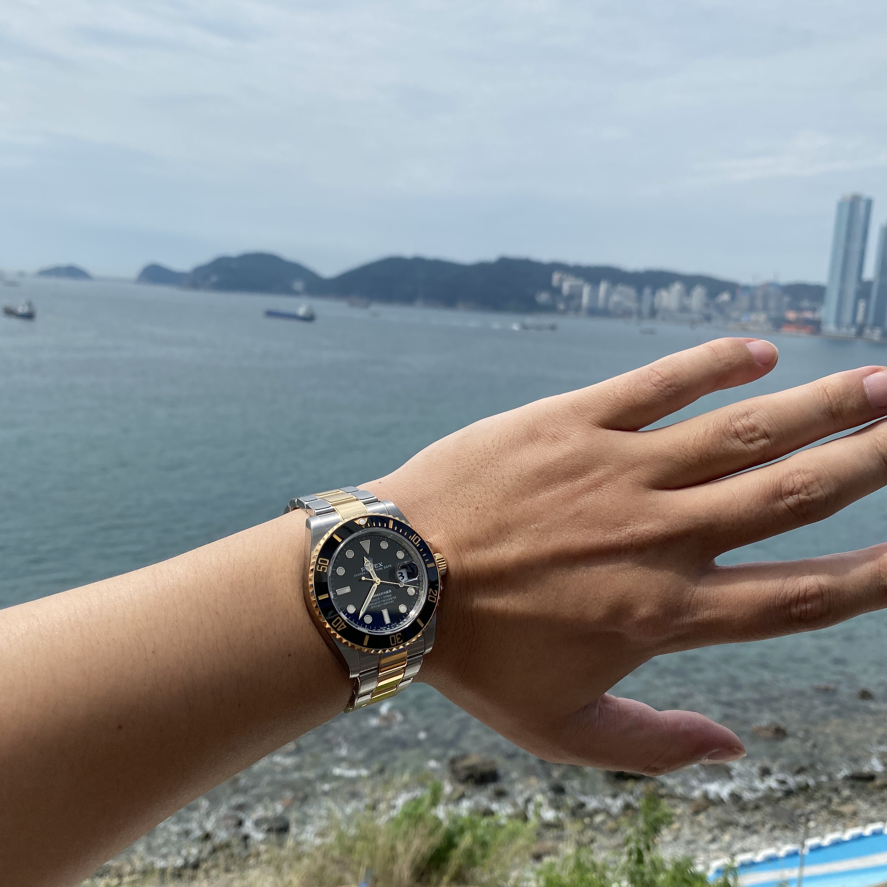 Rolex Submariner Date 41mm 126613LN Black Oyster 착용 스타일