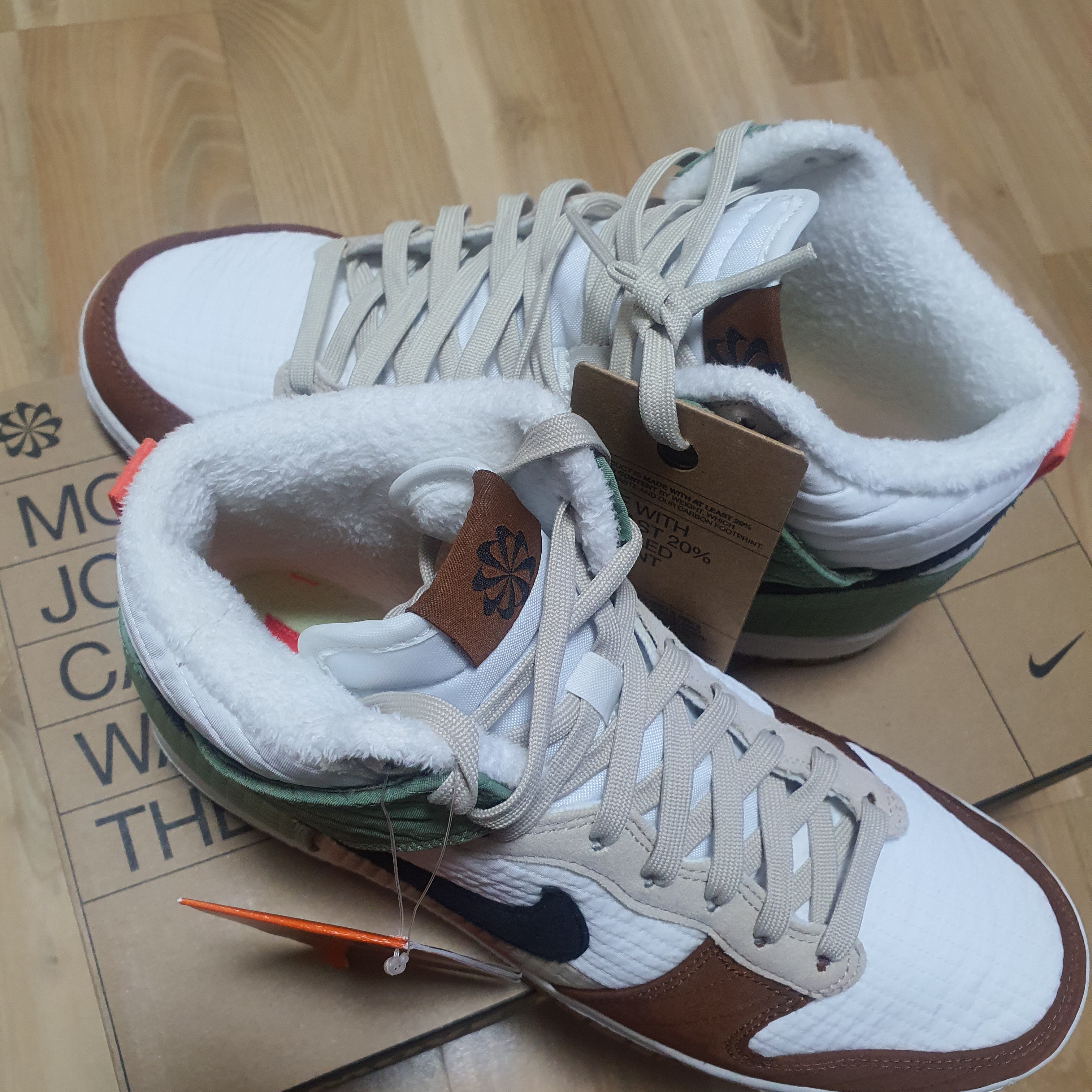 (W) Nike Dunk High Next Nature Summit White 착용 스타일 - 1