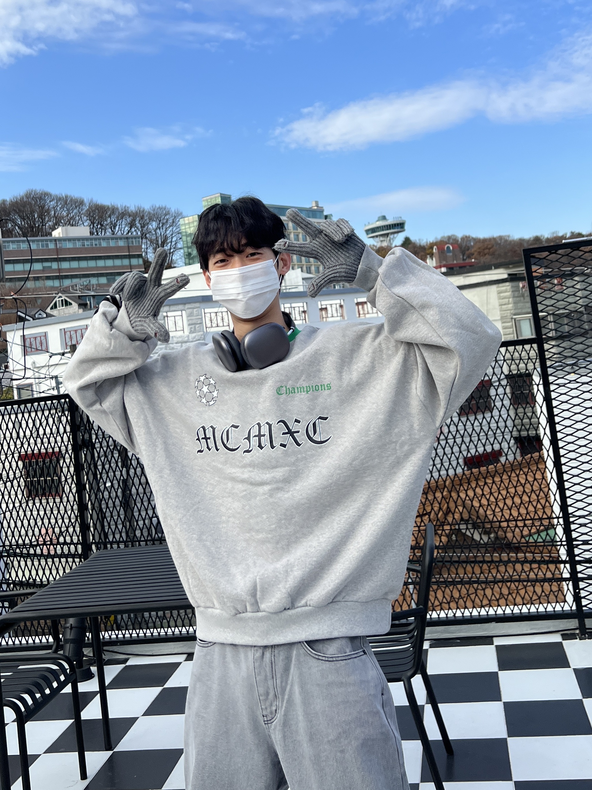 (W) New Balance 993 Made in USA Grey - B Standard, Apple AirPods Max Lightning Space Gray (Korean Ver.) 착용 스타일 - 4
