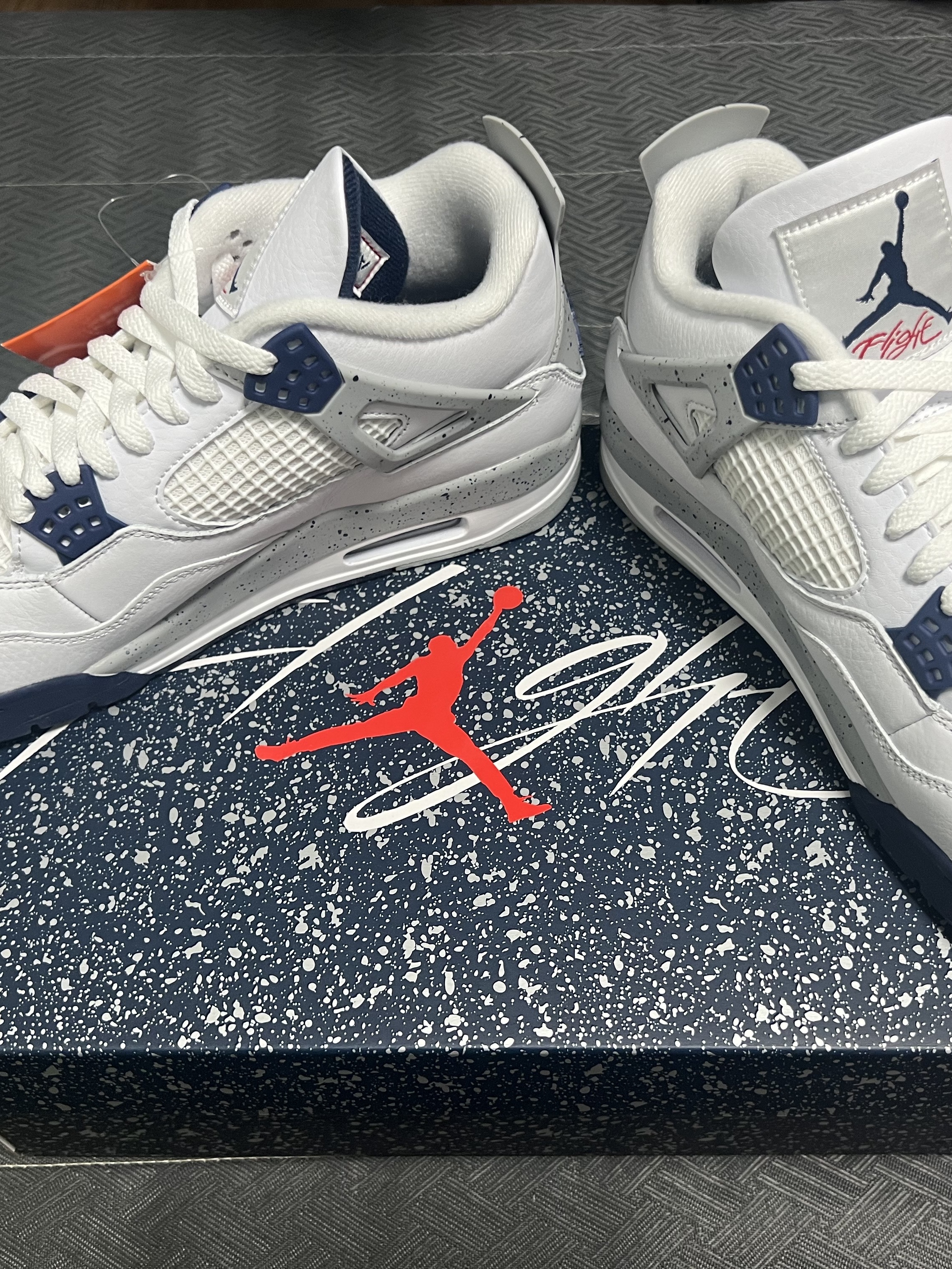 Jordan 4 Retro Midnight Navy 착용 스타일 - 2