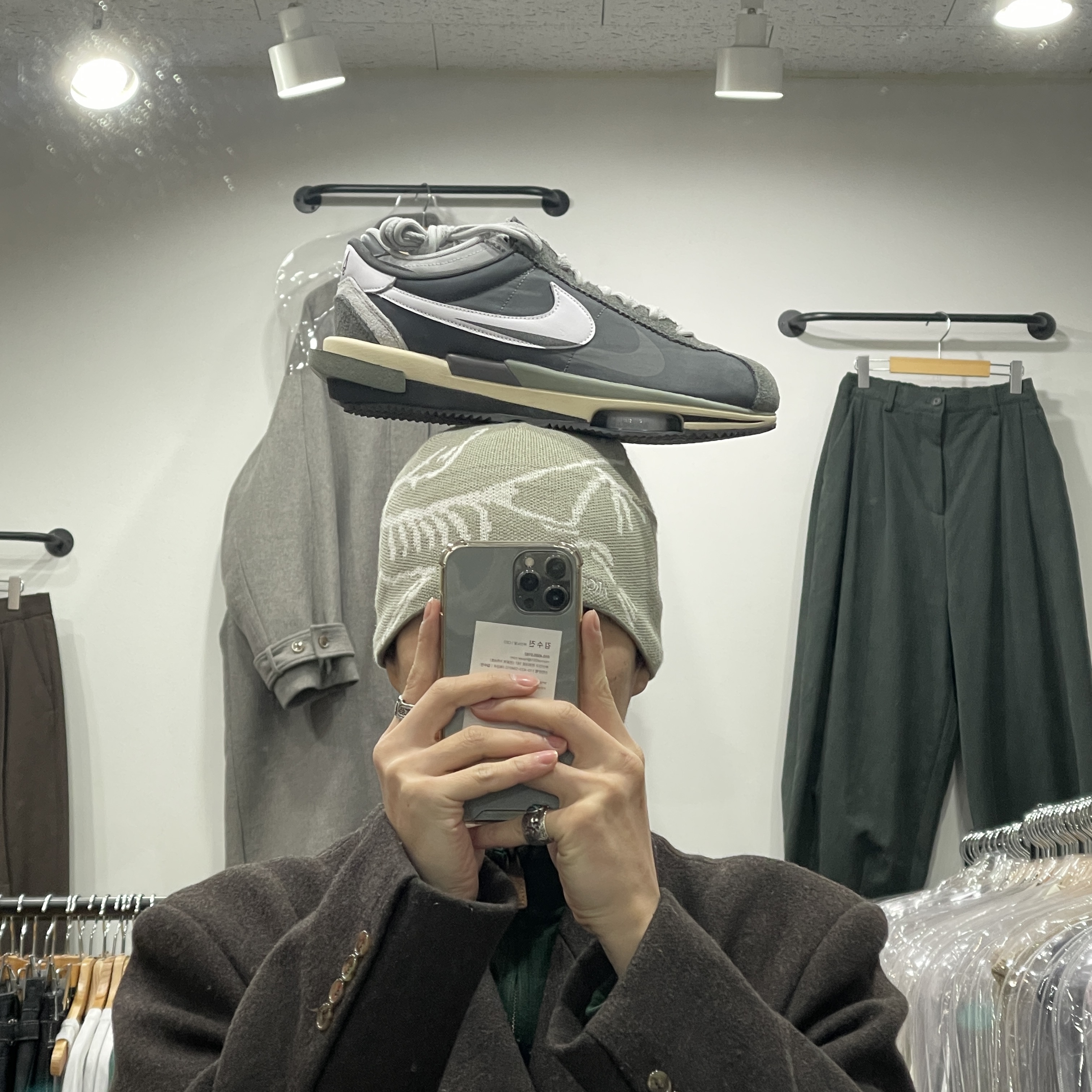 Nike x Sacai Zoom Cortez SP Iron Grey 착용 스타일 - 1