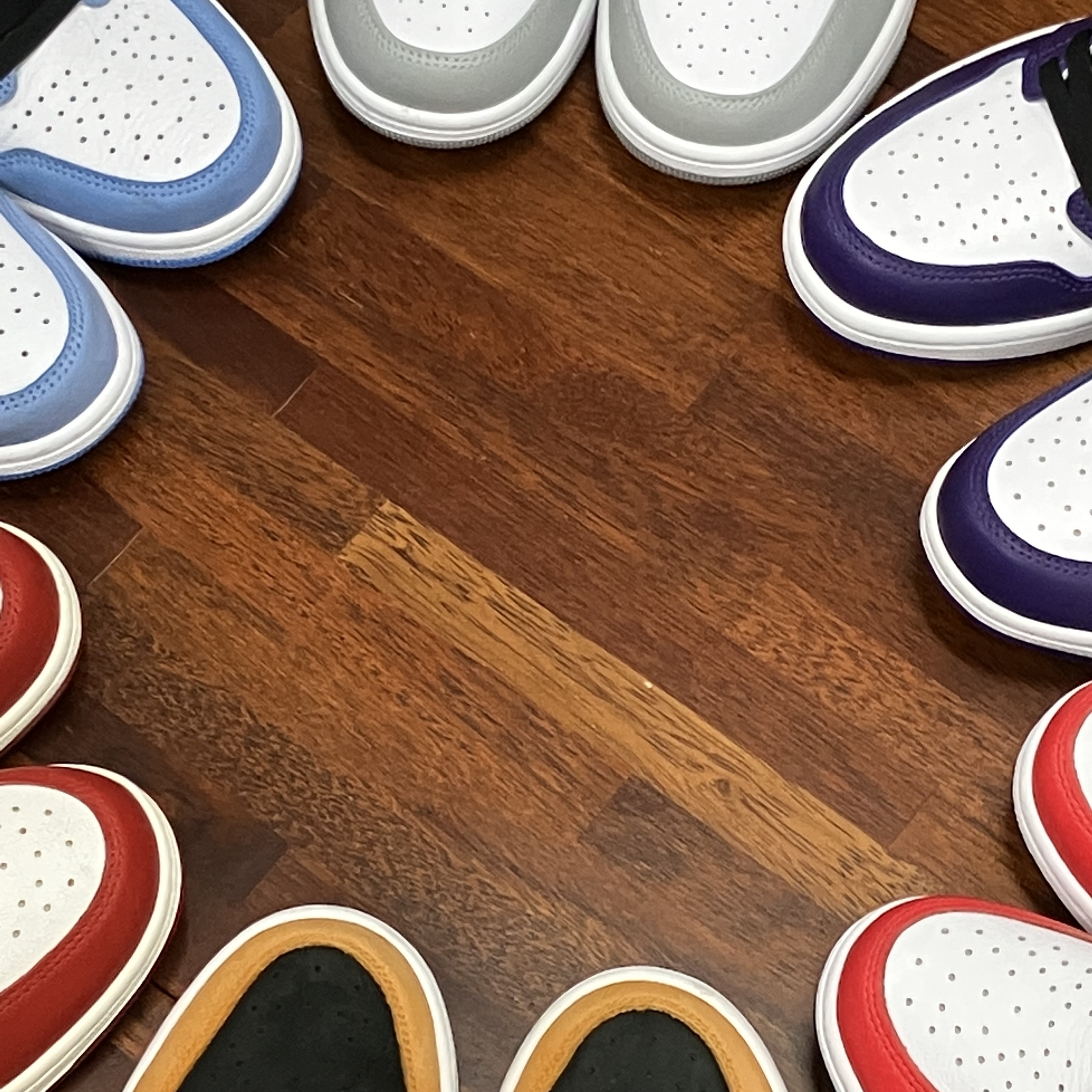 Jordan 1 Mid Light Smoke Grey, Jordan 1 Retro High OG Court Purple 2020 착용 스타일 - 2