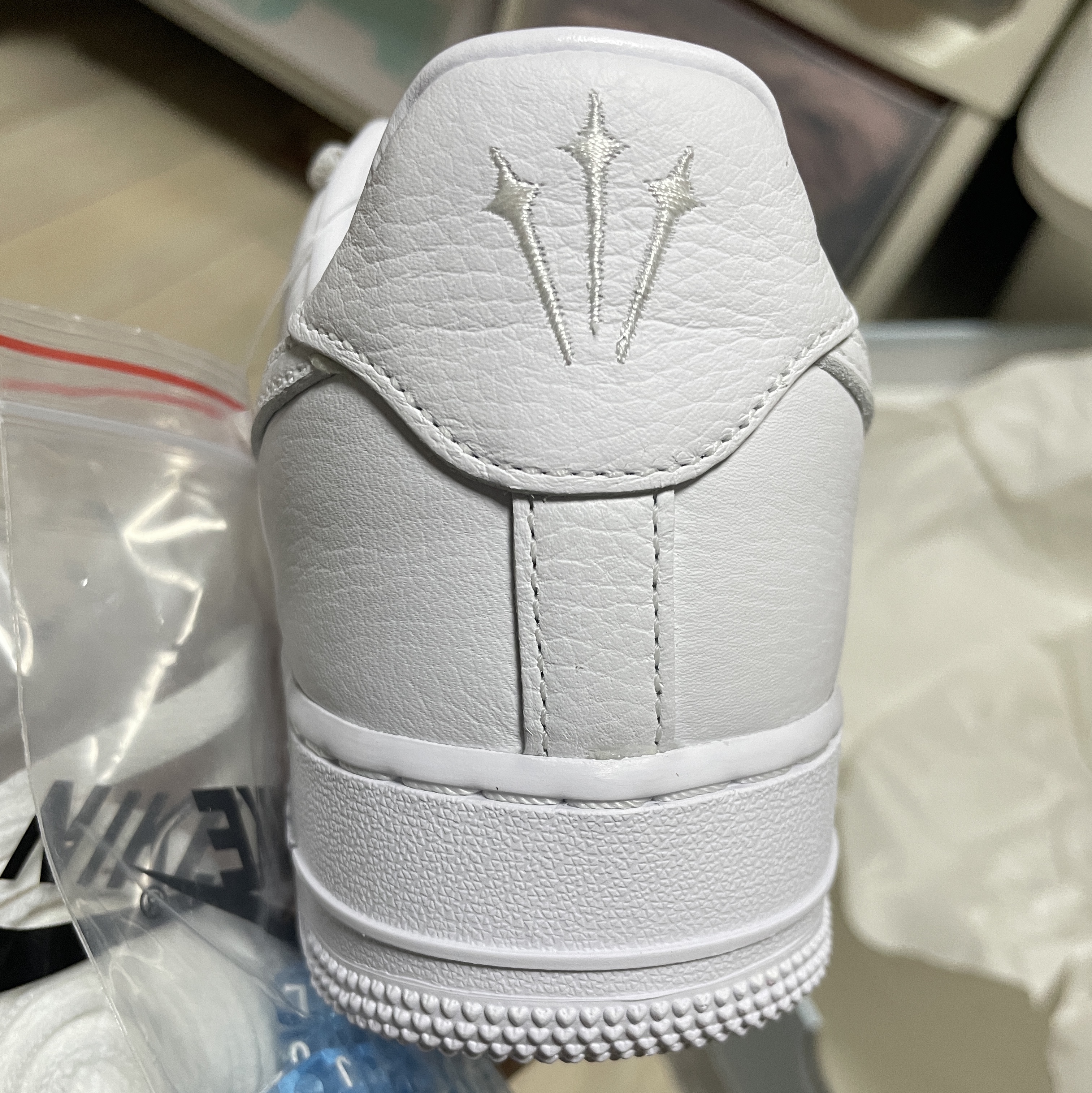 Nike x Drake Nocta Air Force 1 Low SP Certified Lover Boy White 착용 스타일 - 4