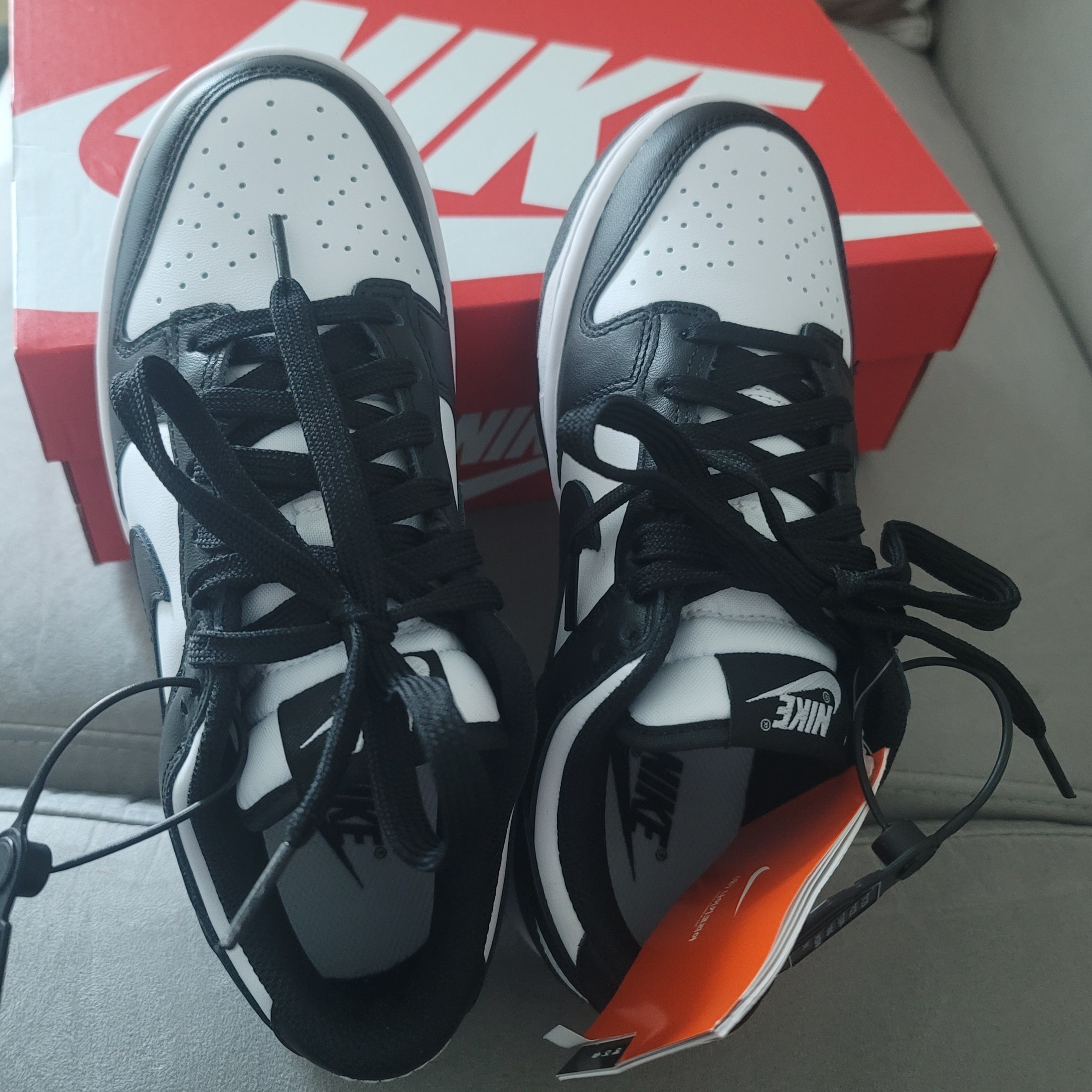 (W) Nike Dunk Low Black 착용 스타일