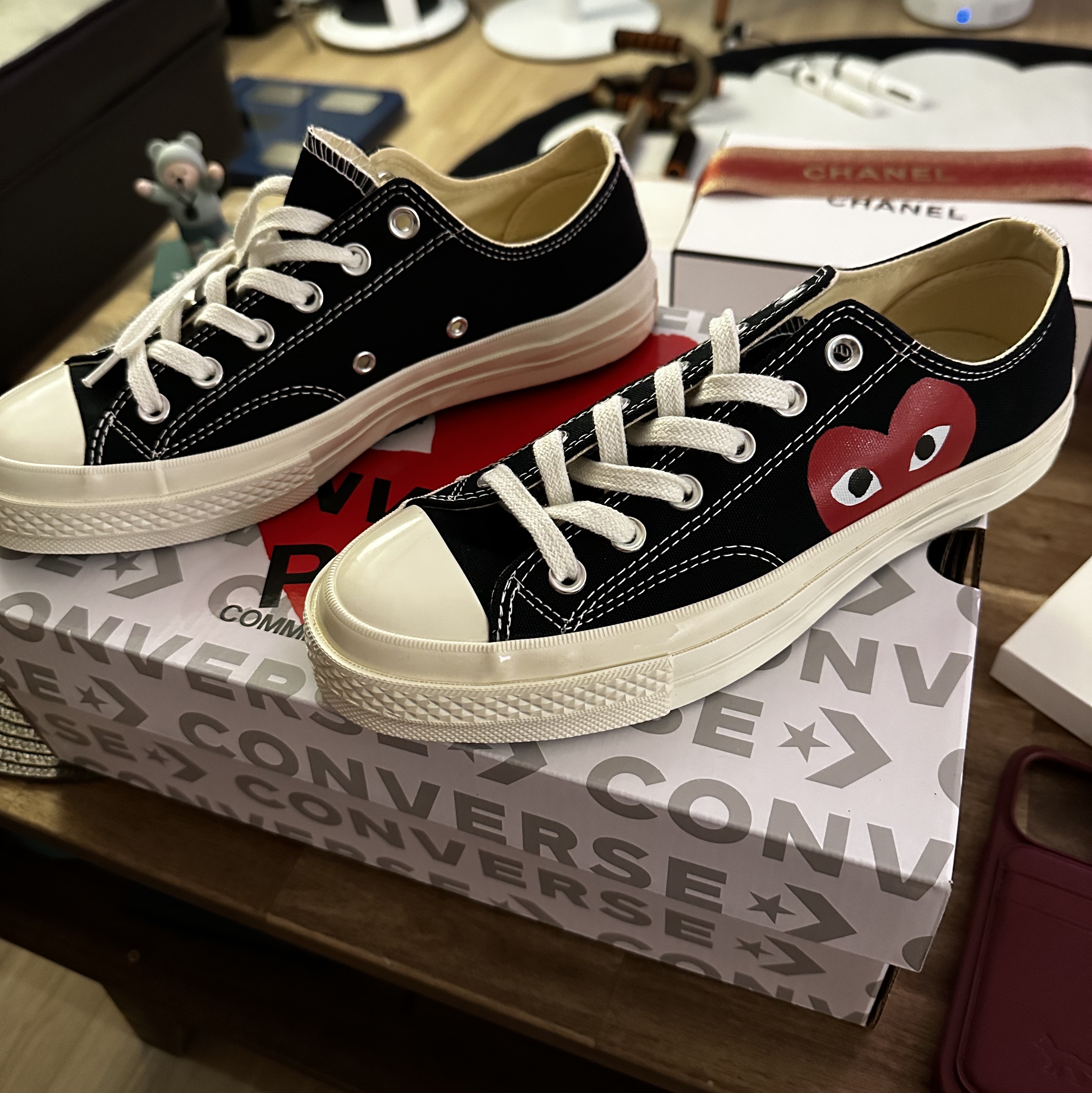 Converse x Play Comme des Garcons Chuck 70 Ox Black 착용 스타일