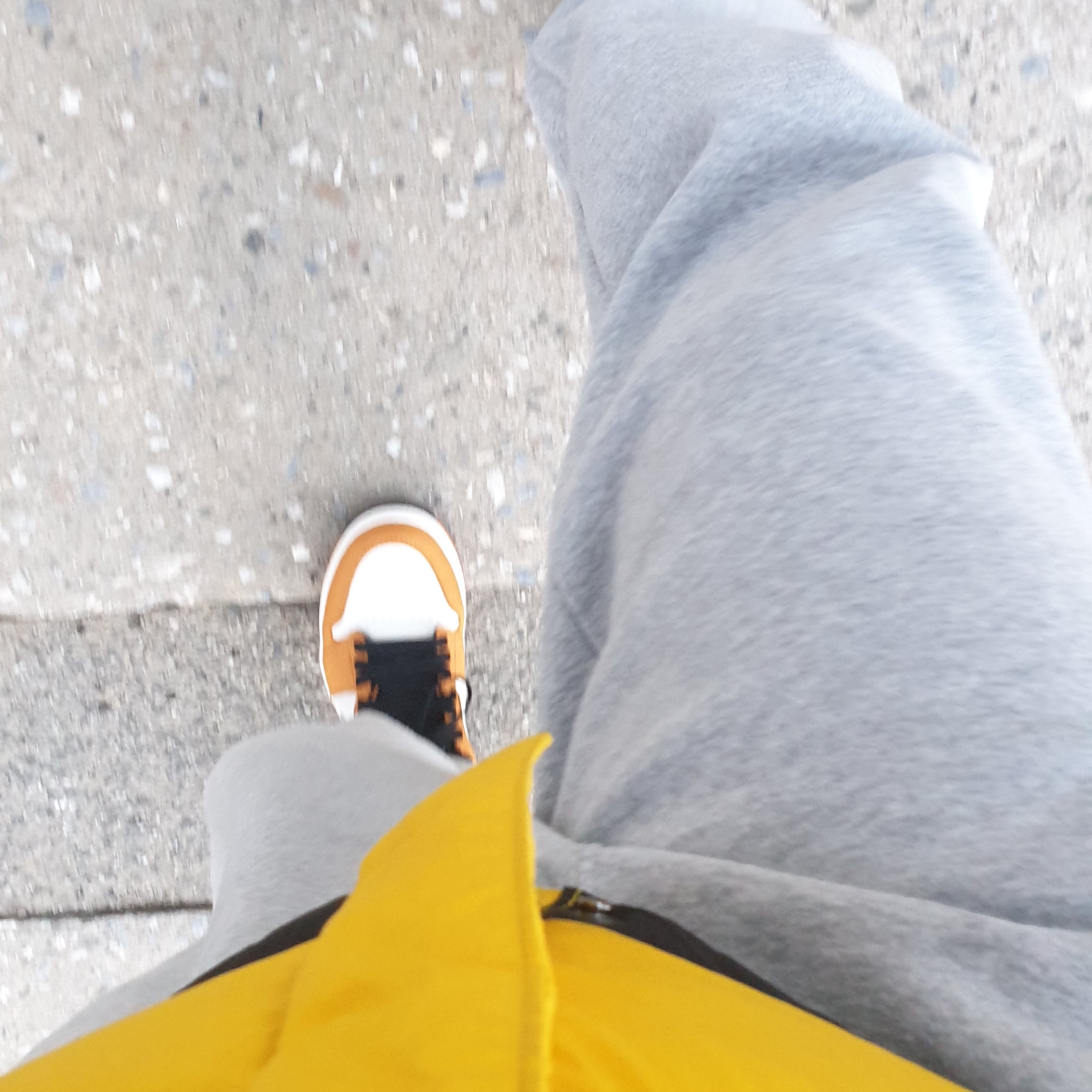 Jordan 1 Element Gore-Tex Light Curry 착용 스타일 - 3