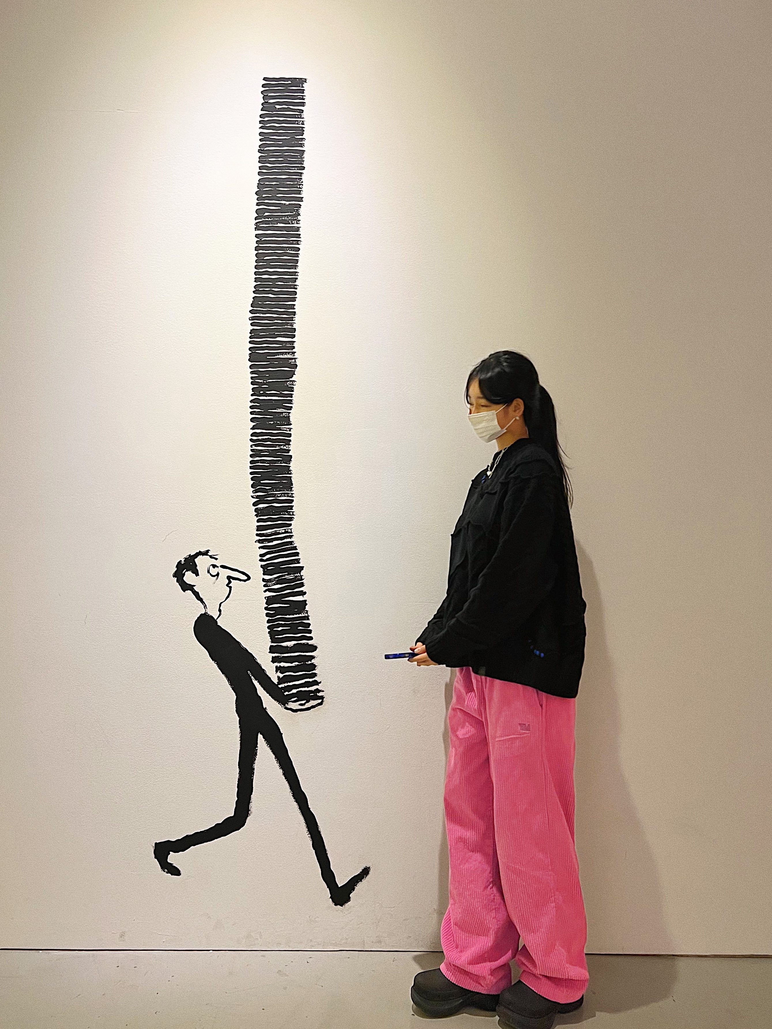 Zara x Ader Error Patchwork Oversize Knit Sweater Black, (W) Balenciaga x Crocs Rubber Boot Black 착용 스타일 - 4