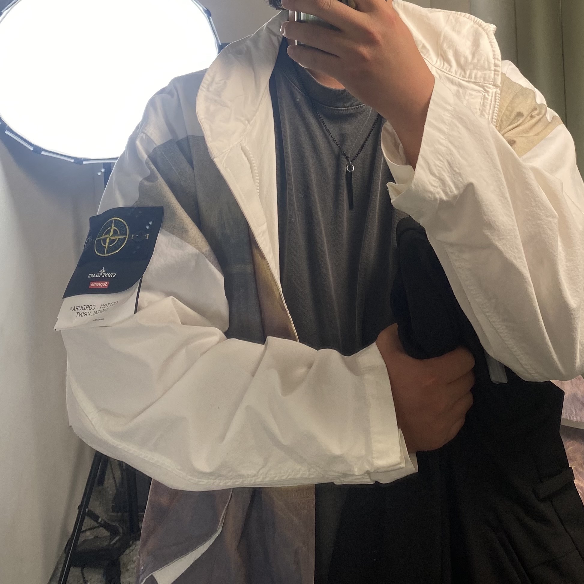Supreme x Stone Island Cotton Cordura Shell Jacket Mona Lisa - 22SS 착용 스타일
