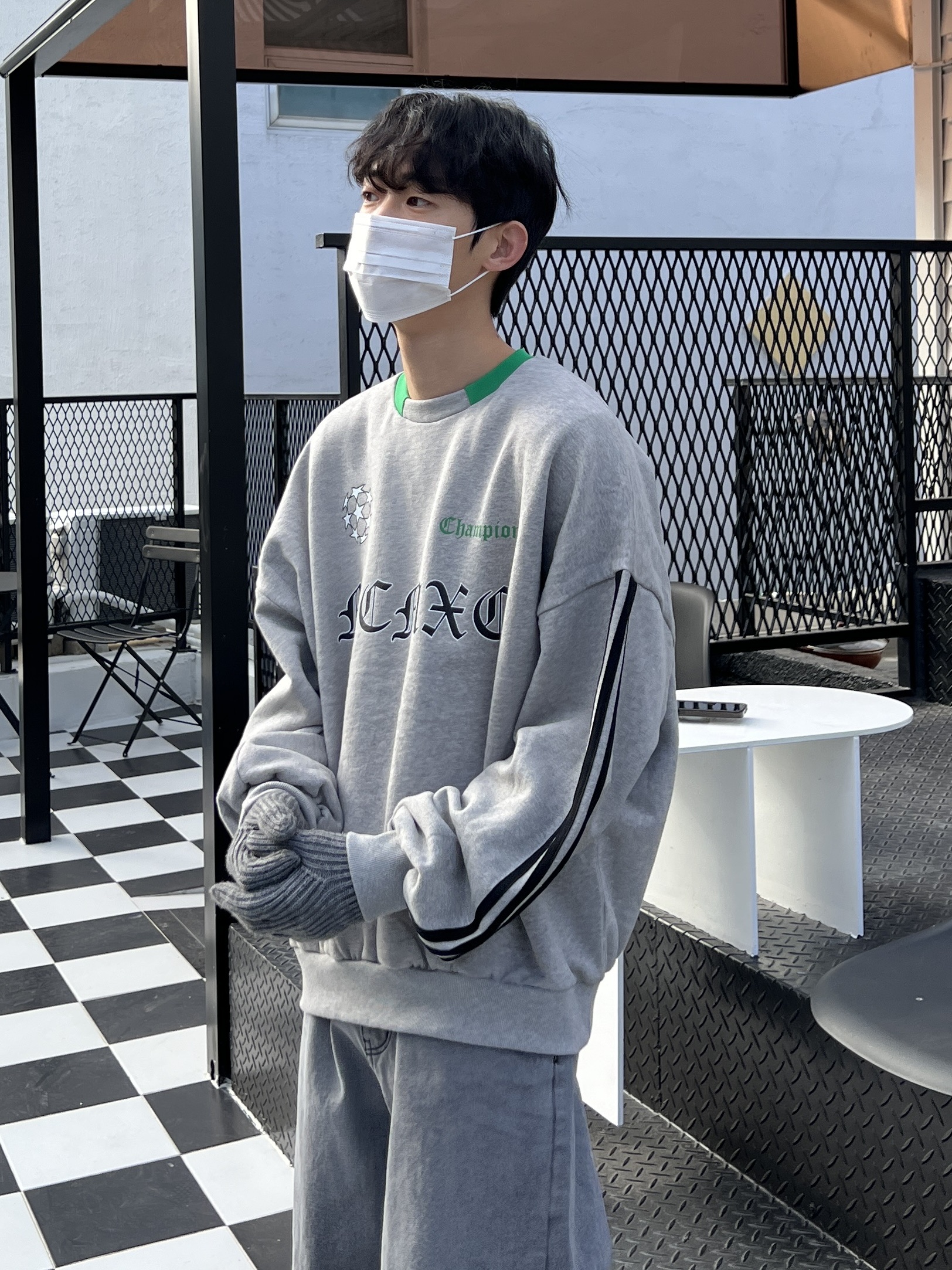 (W) New Balance 993 Made in USA Grey - B Standard, Apple AirPods Max Lightning Space Gray (Korean Ver.) 착용 스타일 - 2