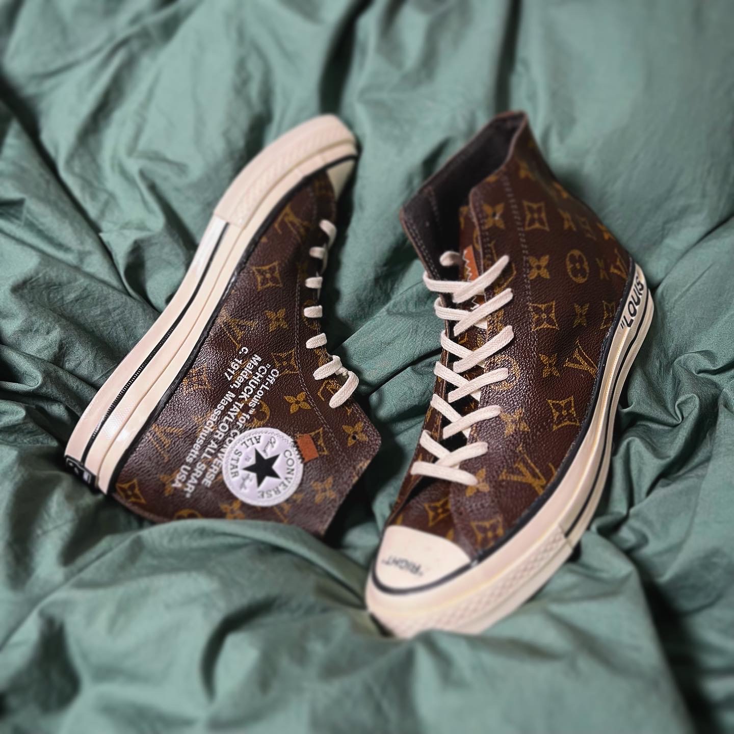 Converse x Off-White Chuck 70 High The Ten, Converse Chuck 70 Hi Black 착용 스타일 - 1