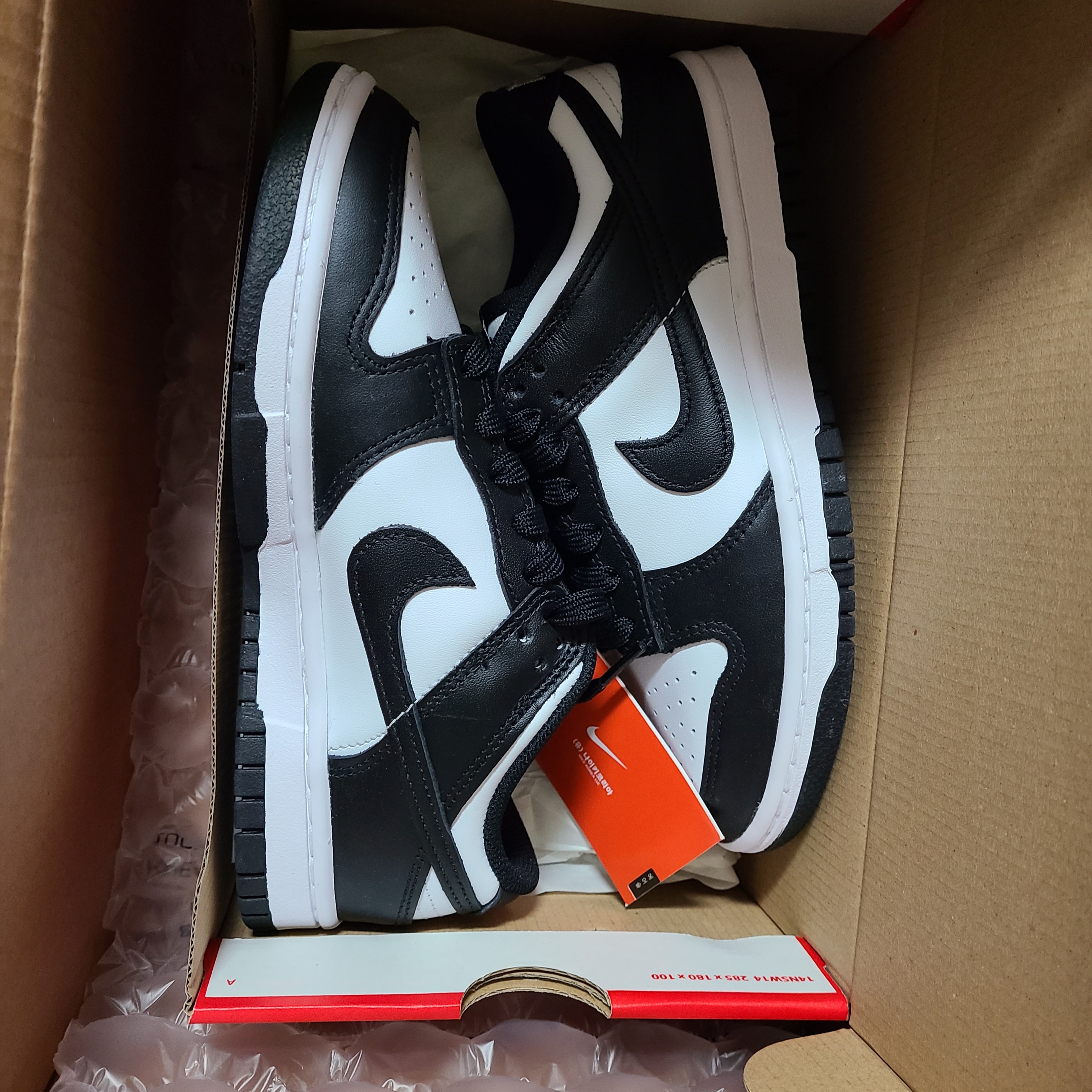 (W) Nike Dunk Low Black 착용 스타일