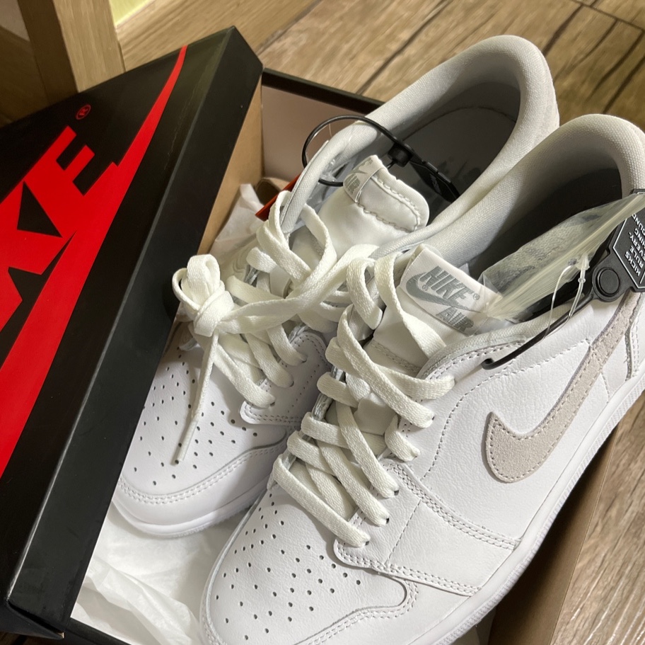 Jordan 1 Low OG Neutral Grey 착용 스타일