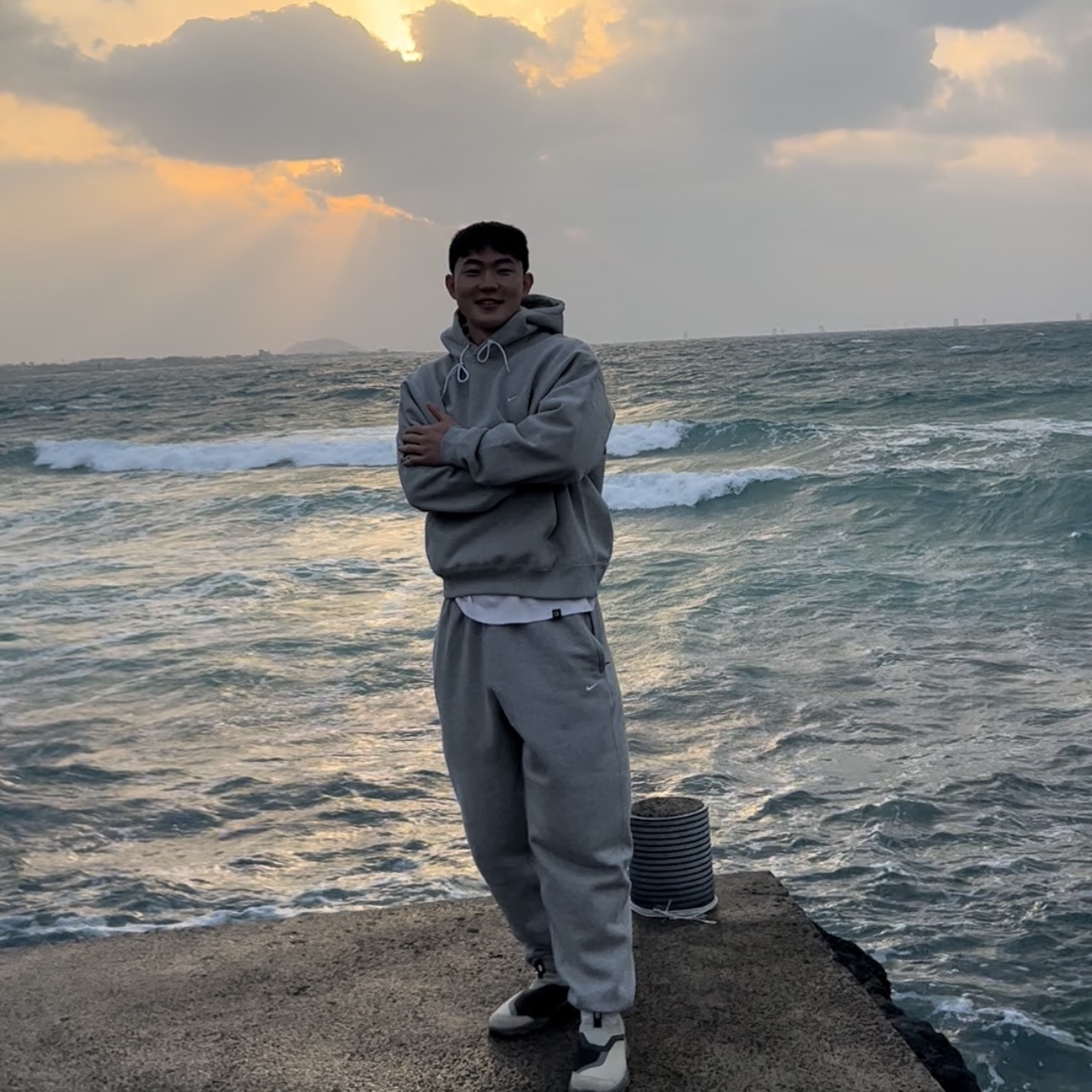 Nike NRG Solo Swoosh Fleece Hoodie Dark Grey Heather - US/EU, Nike NRG Solo Swoosh Fleece Pants Dark Grey Heather - US/EU 착용 스타일