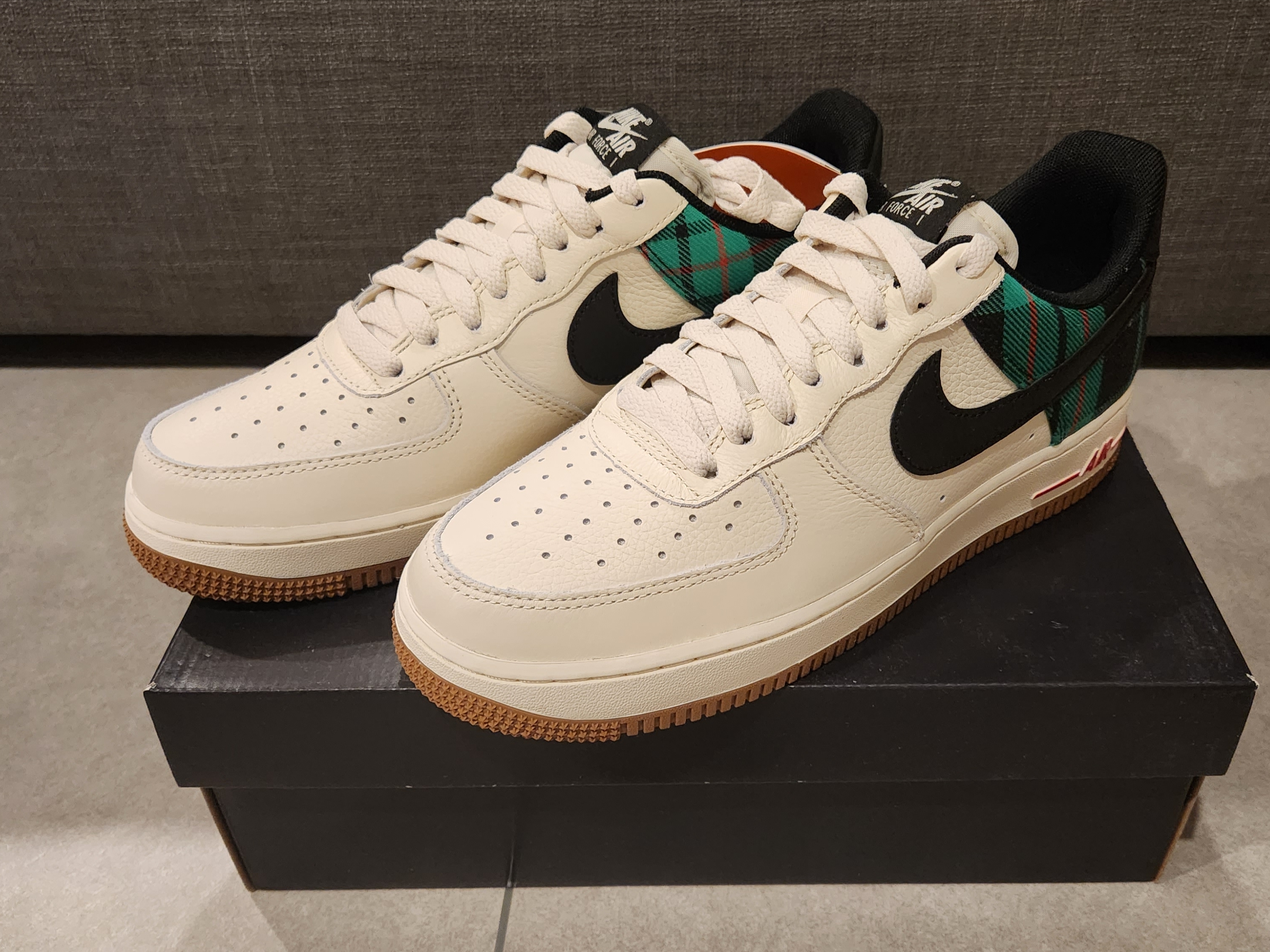Nike Air Force 1 '07 LX Pale Ivory 착용 스타일