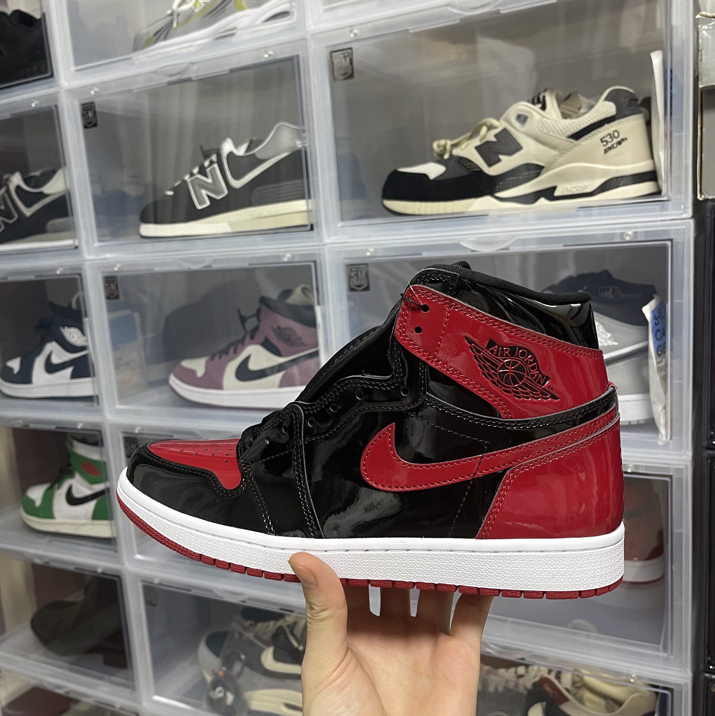 Jordan 1 Retro High OG Patent Bred 착용 스타일 - 2