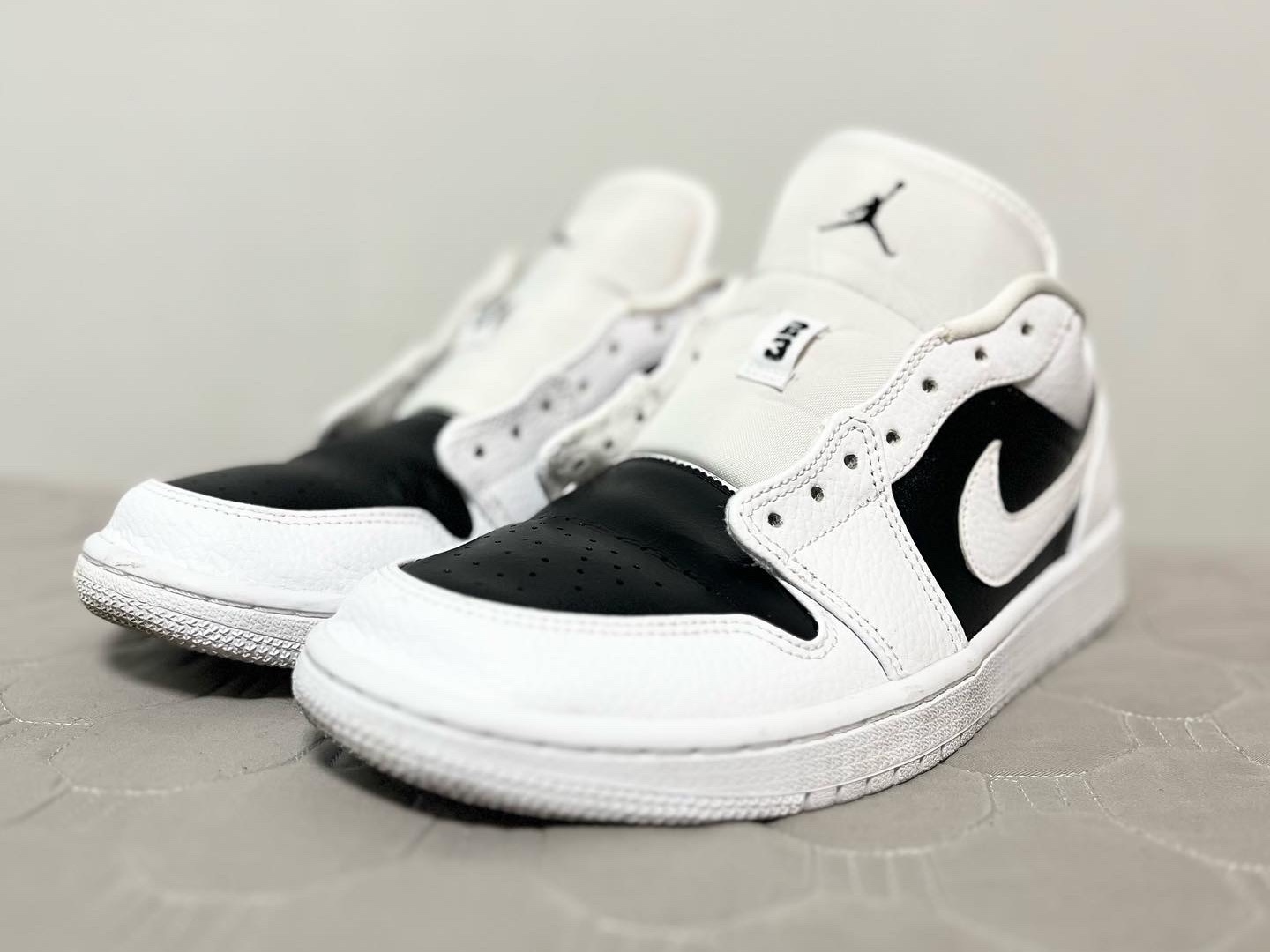 Jordan 1 Low Triple White 착용 스타일 - 2