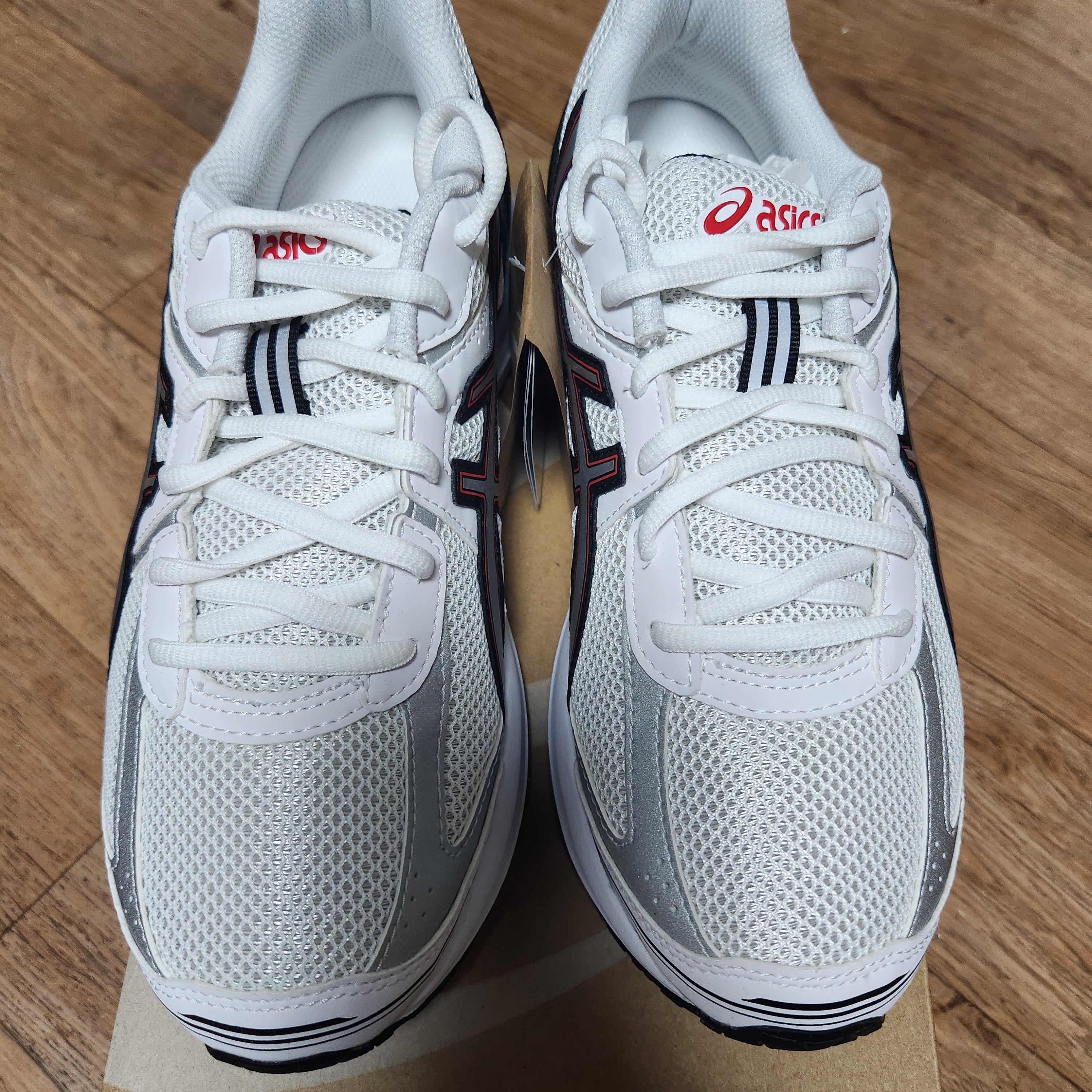 Asics Jog 100 S White Pure Silver - 2E Wide 착용 스타일 - 4