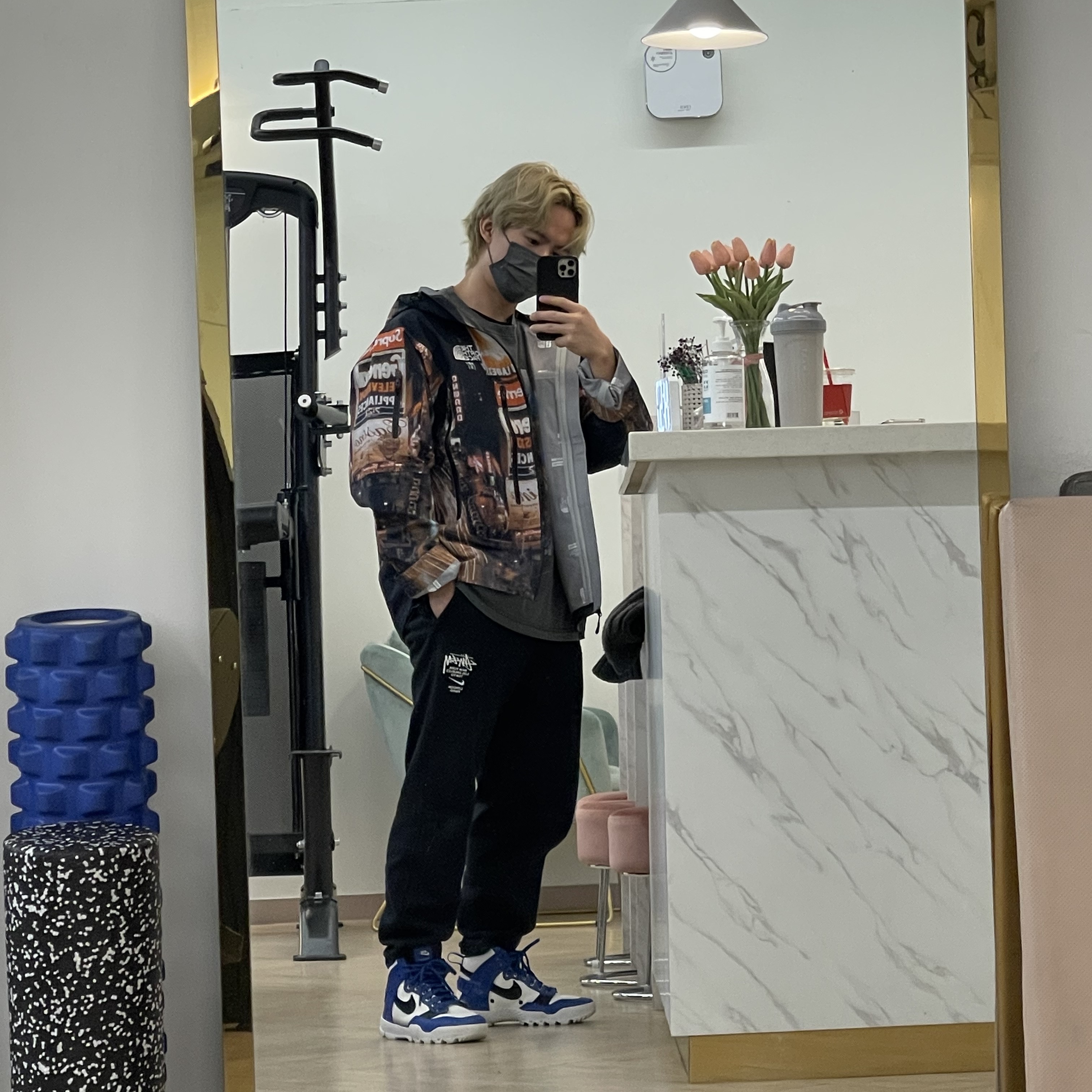 Supreme x The North Face Taped Seam Shell Jacket Times Square - 22FW, Nike x Stussy NRG ZR Fleece Pants Black - Asia 착용 스타일