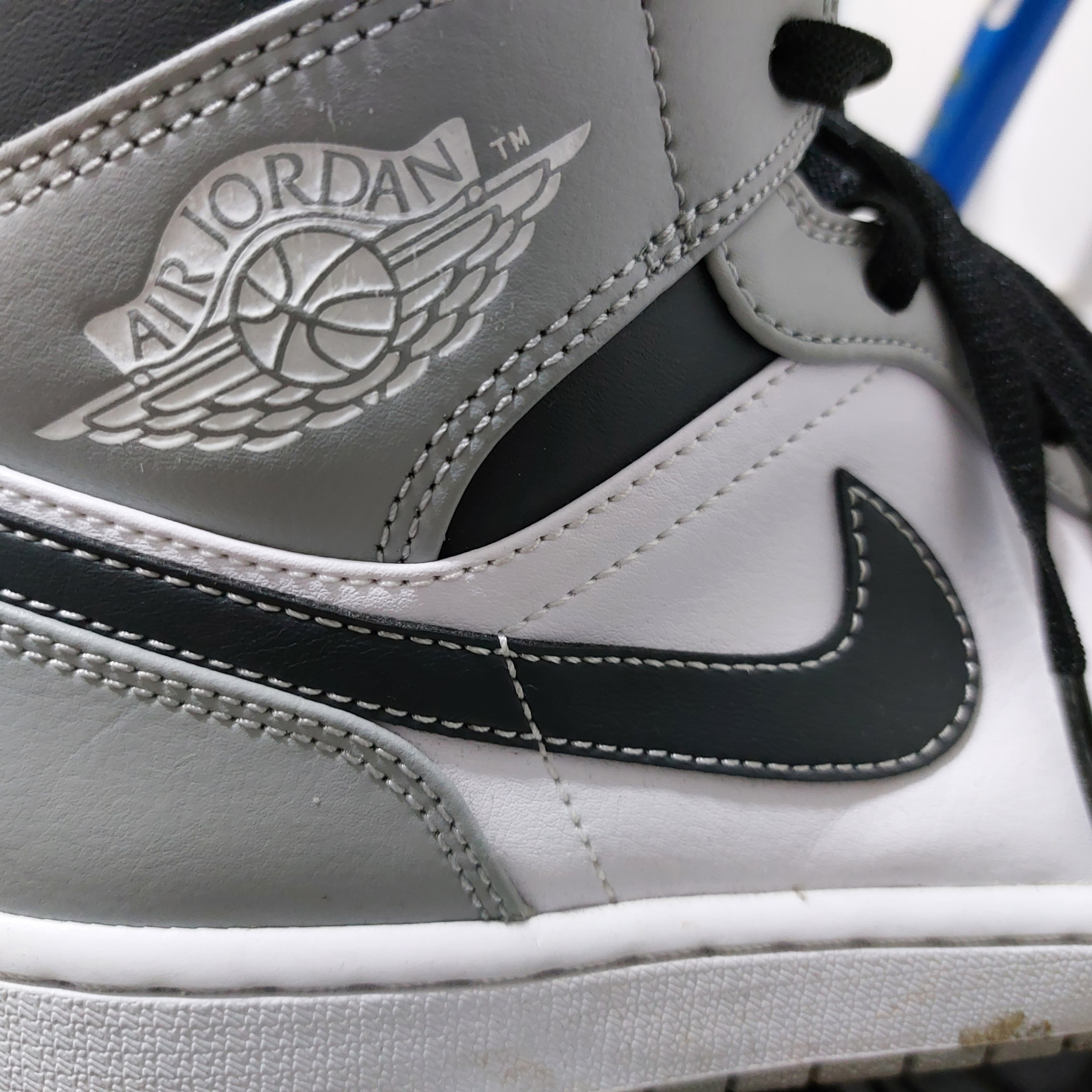 Jordan 1 Mid Light Smoke Grey Anthracite 착용 스타일
