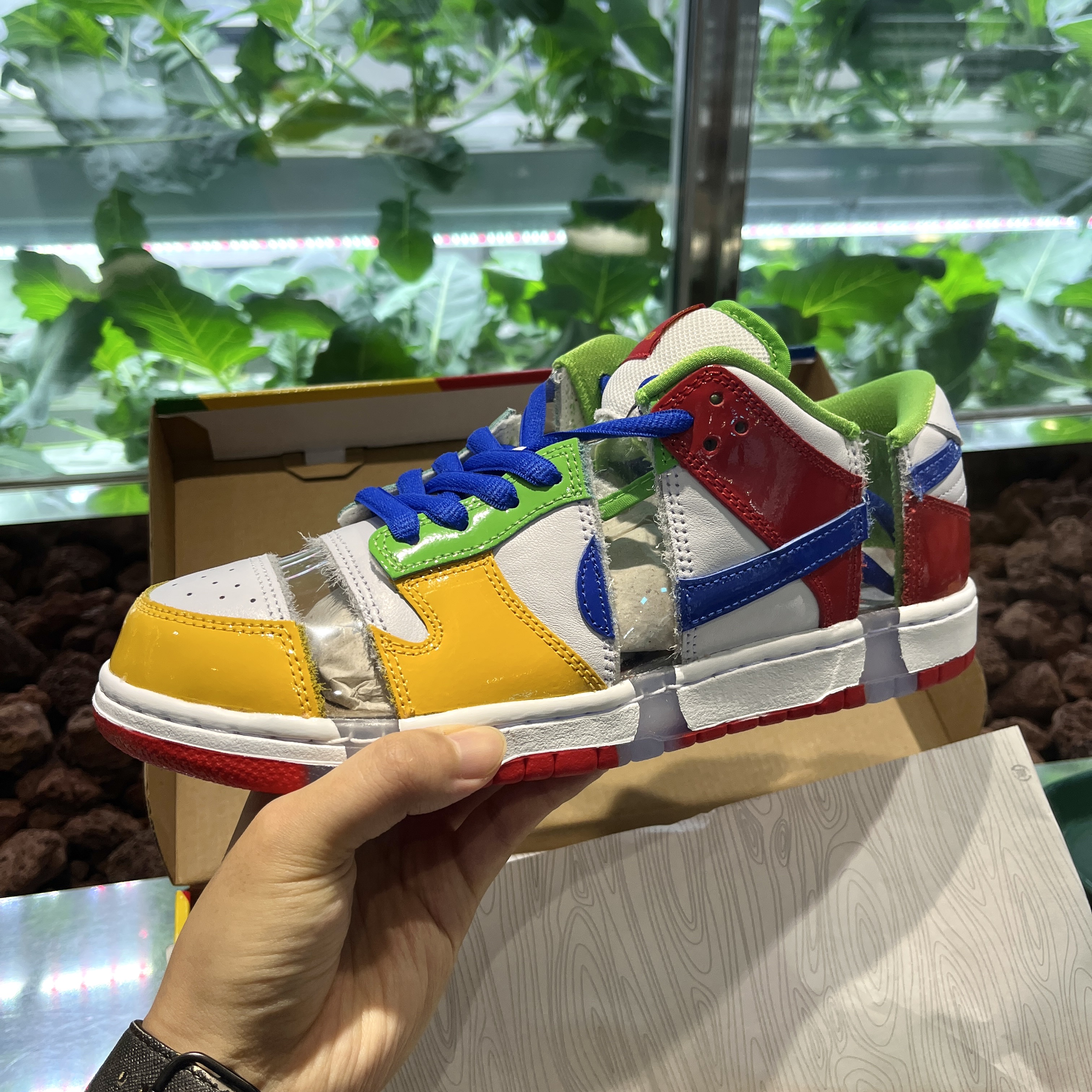 Nike SB Dunk Low Sandy 착용 스타일