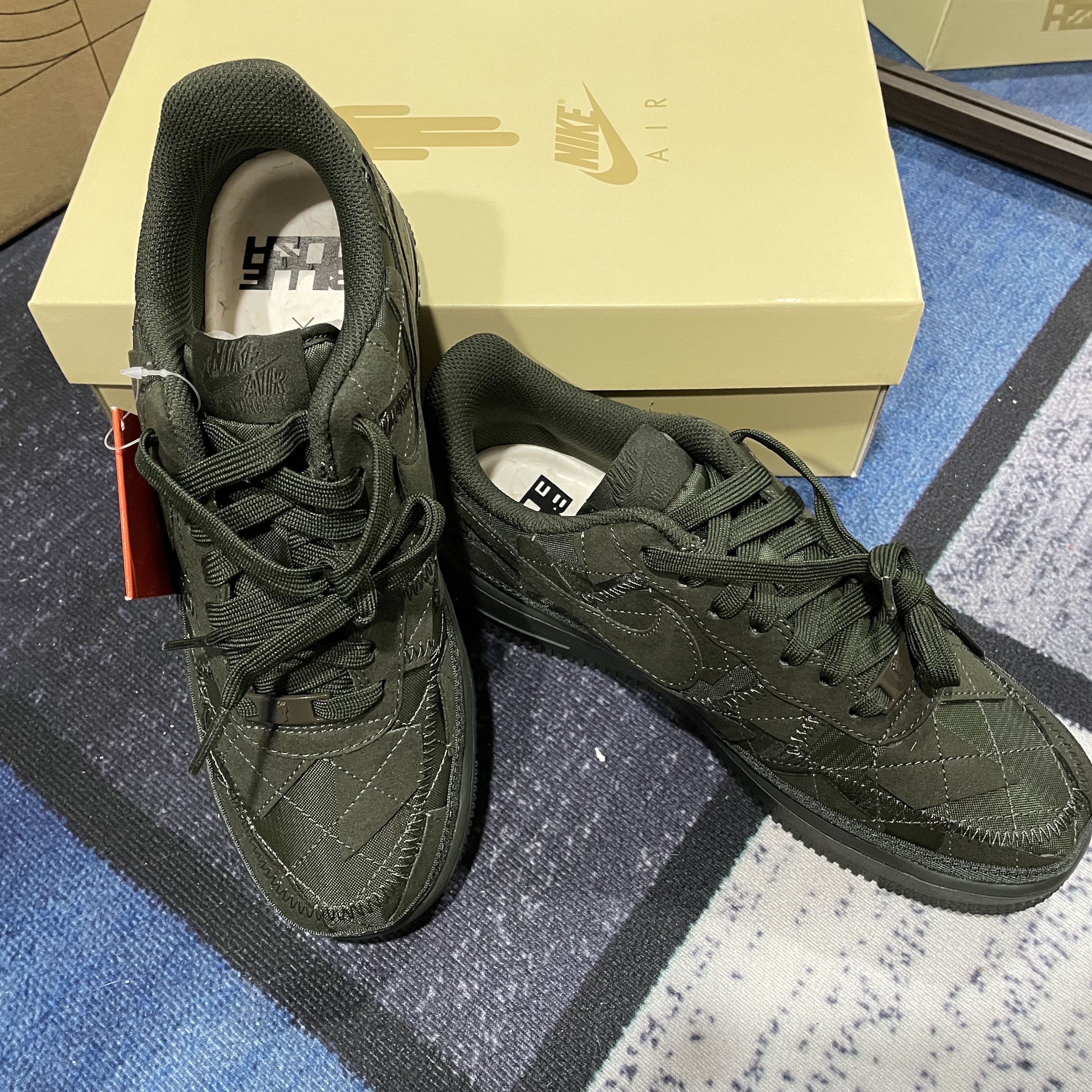 Nike x Billie Eilish Air Force 1 Low '07 SP Sequoia 착용 스타일 - 1