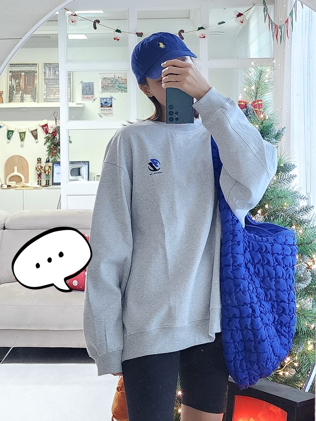Zara x Ader Error Oversize Sweatshirt Grey, COS Quilted Oversized Shoulder Bag Blue 착용 스타일