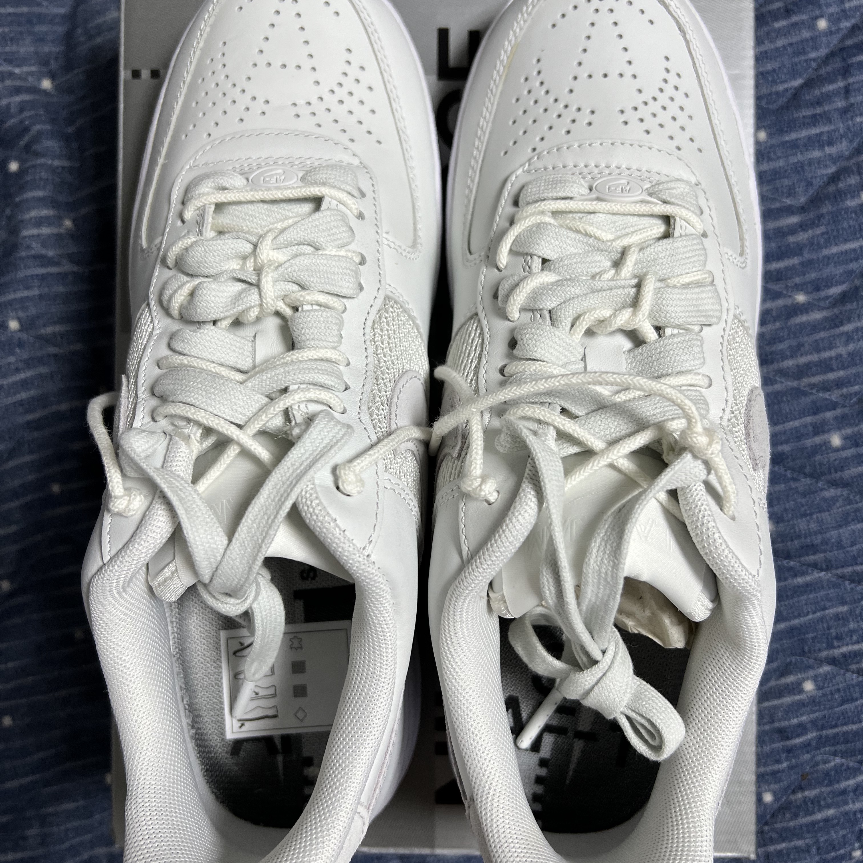 Nike x Slam Jam Air Force 1 Low SP Summit White 착용 스타일 - 1