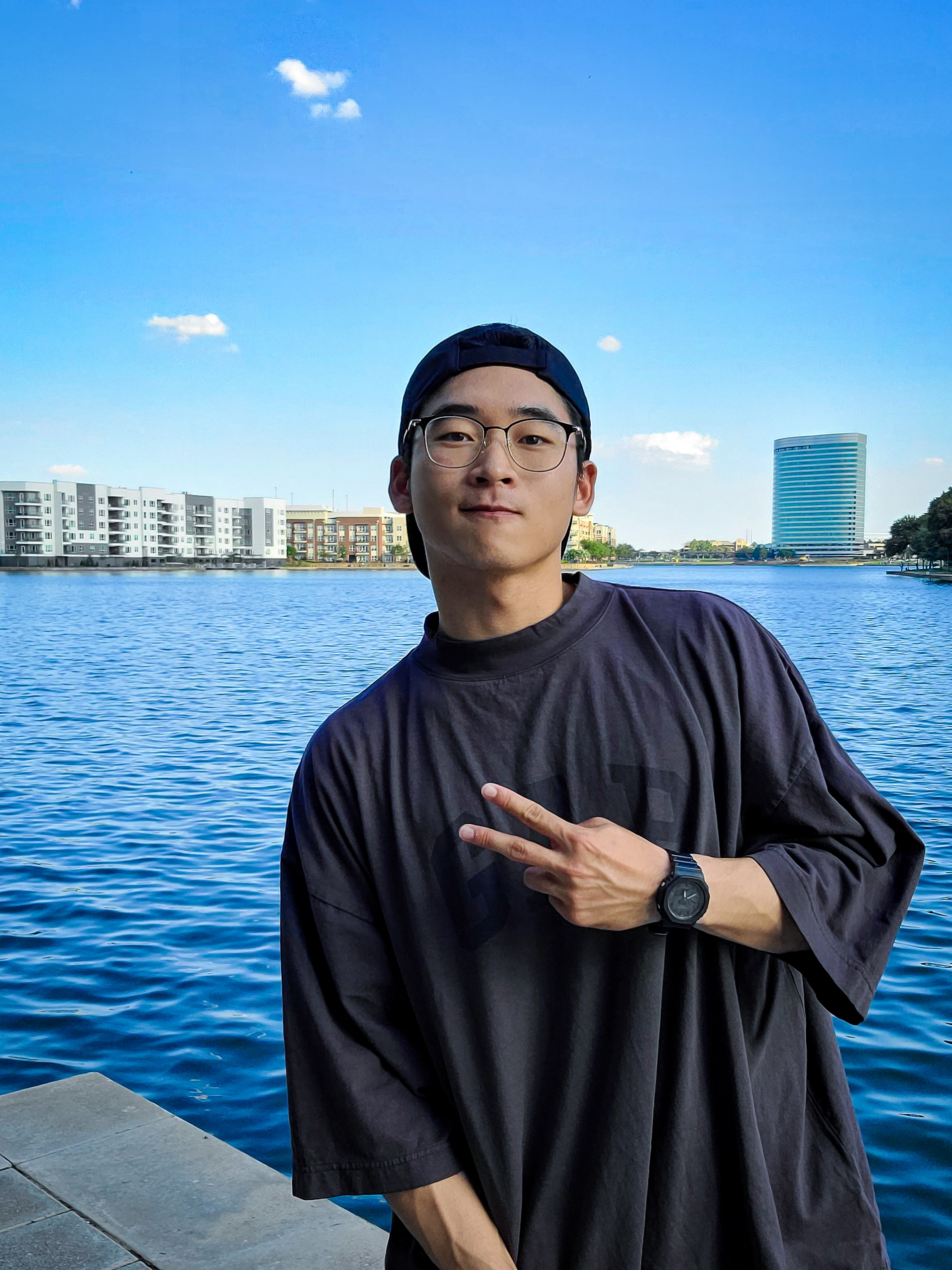 Yeezy Gap Engineered By Balenciaga Dove 3/4 Sleeve T-Shirt Black, Yeezy Gap Engineered By Balenciaga Flame Cap Black 착용 스타일