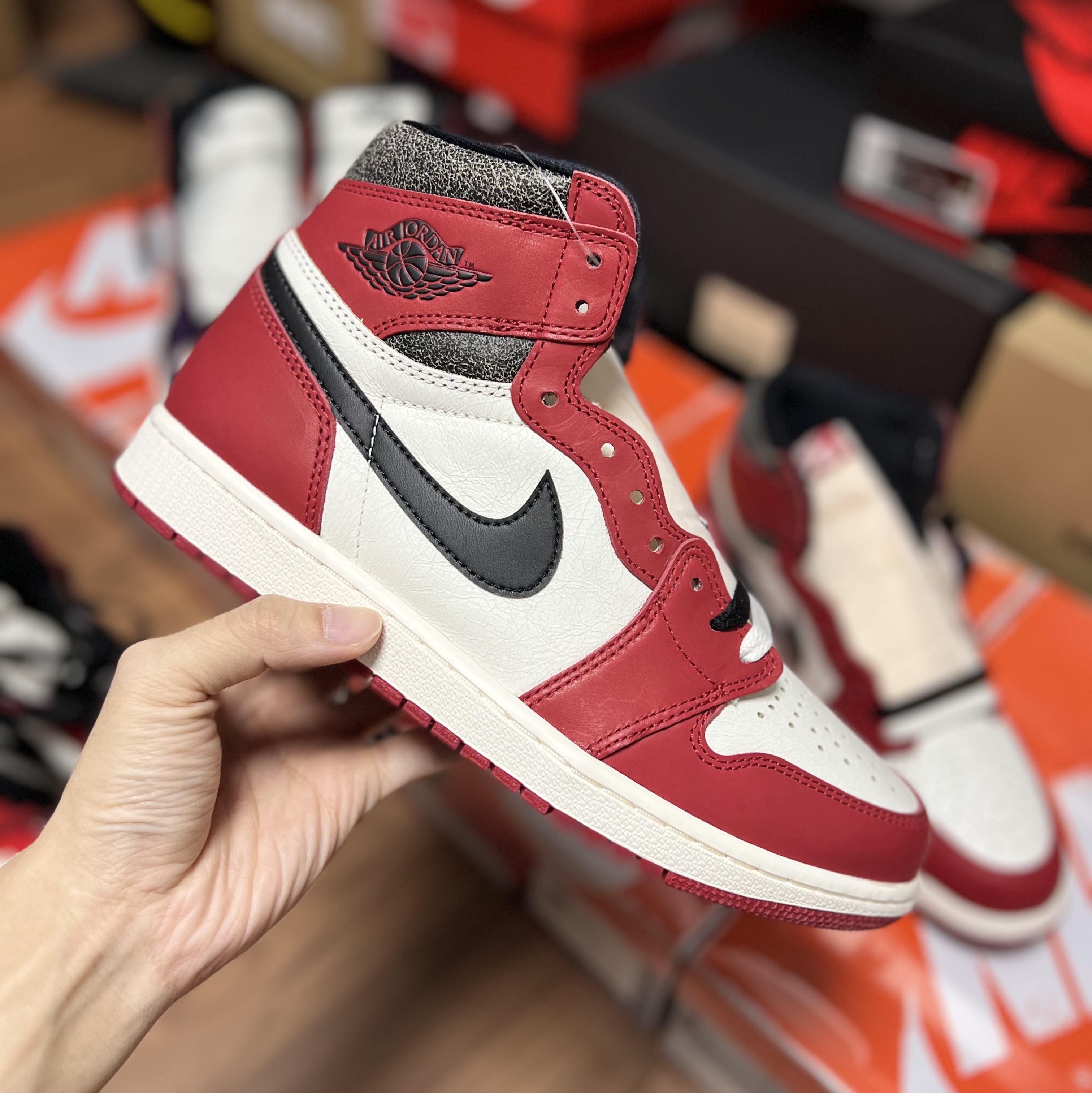 Jordan 1 Retro High OG Defiant SB LA to Chicago, Jordan 1 Retro High OG Chicago 2022 착용 스타일 - 4