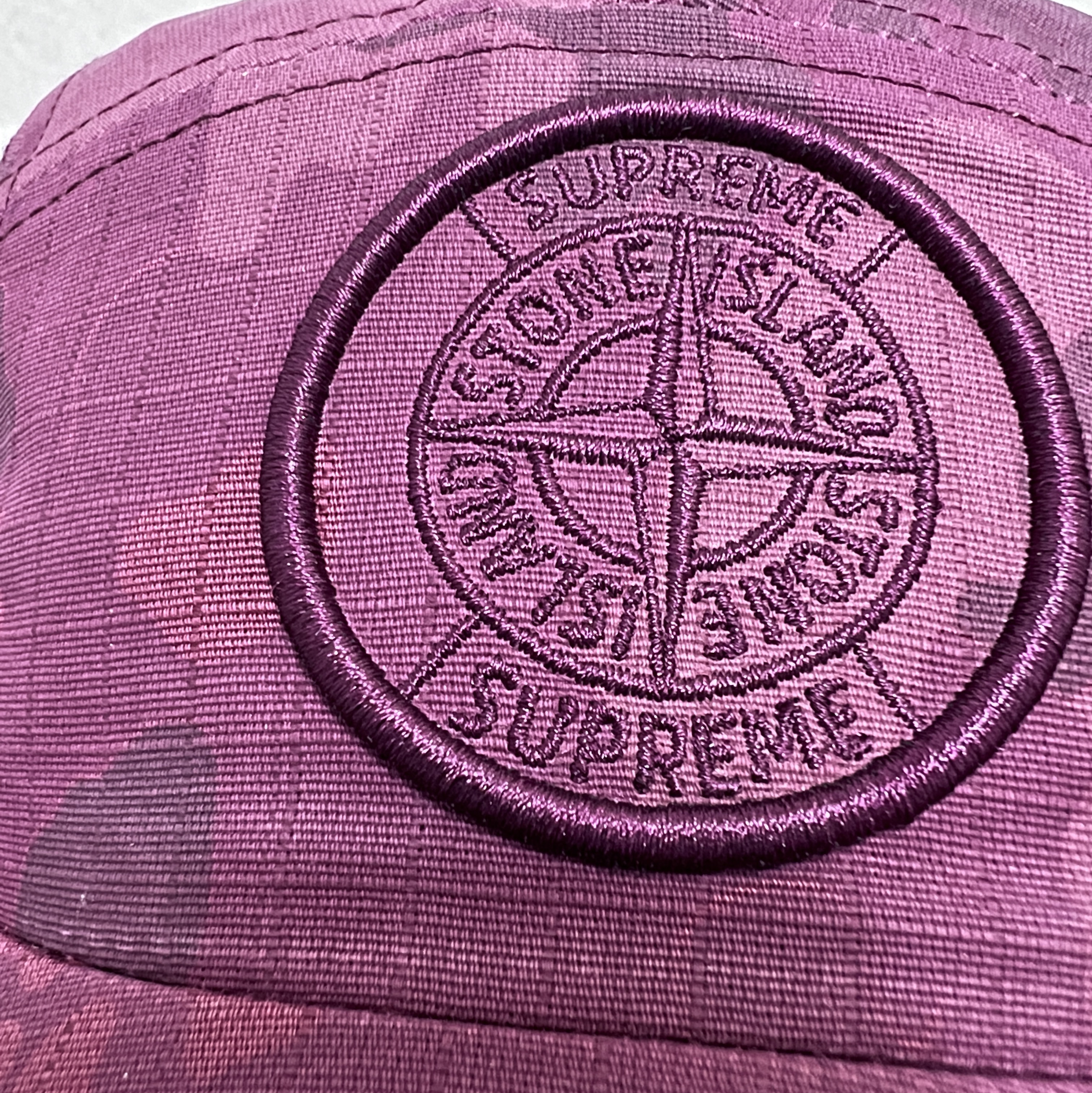Supreme x Stone Island Reactive Ice Camo Ripstop Camp Cap Red - 22SS 착용 스타일 - 3