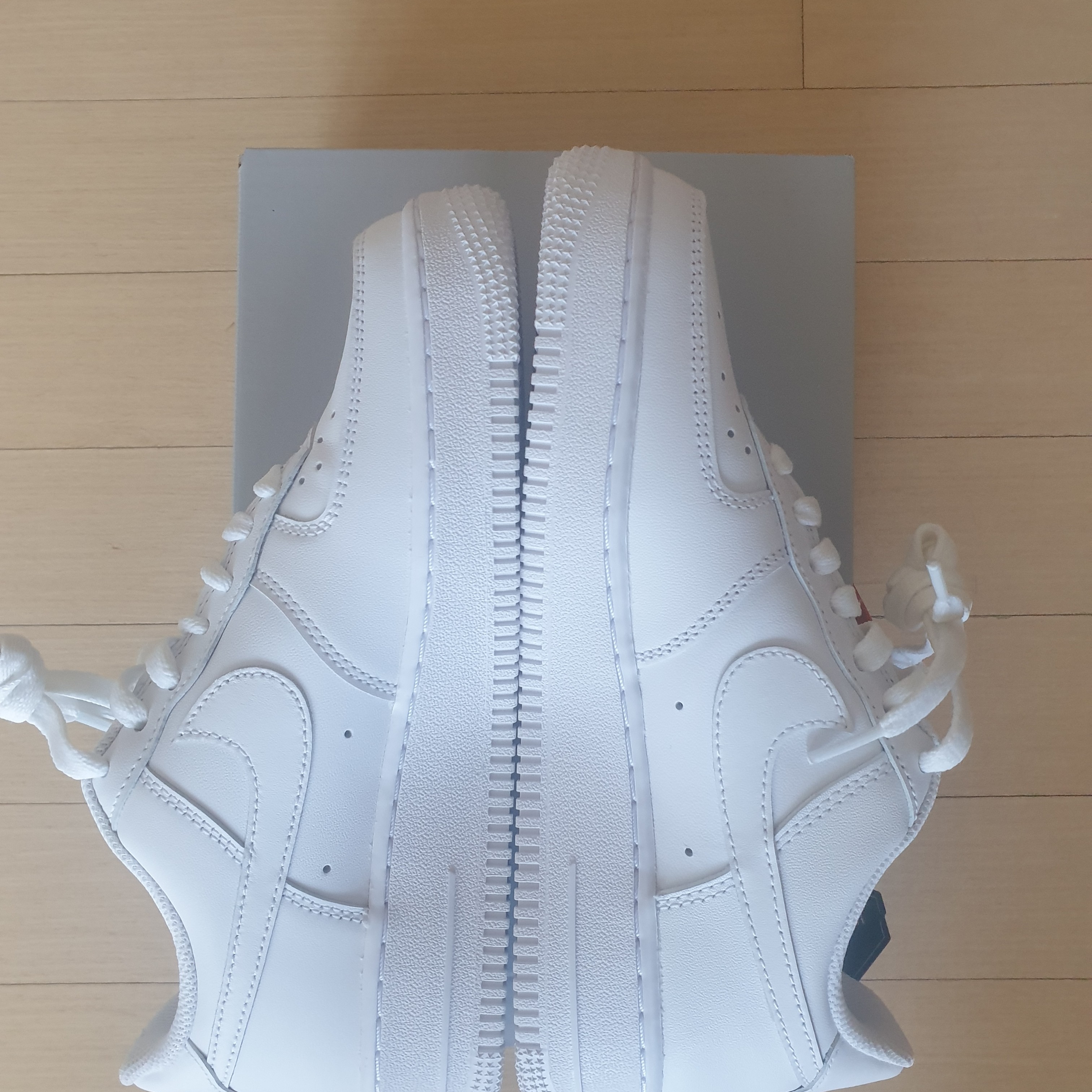 (W) Nike Air Force 1 '07 Low White 착용 스타일 - 2