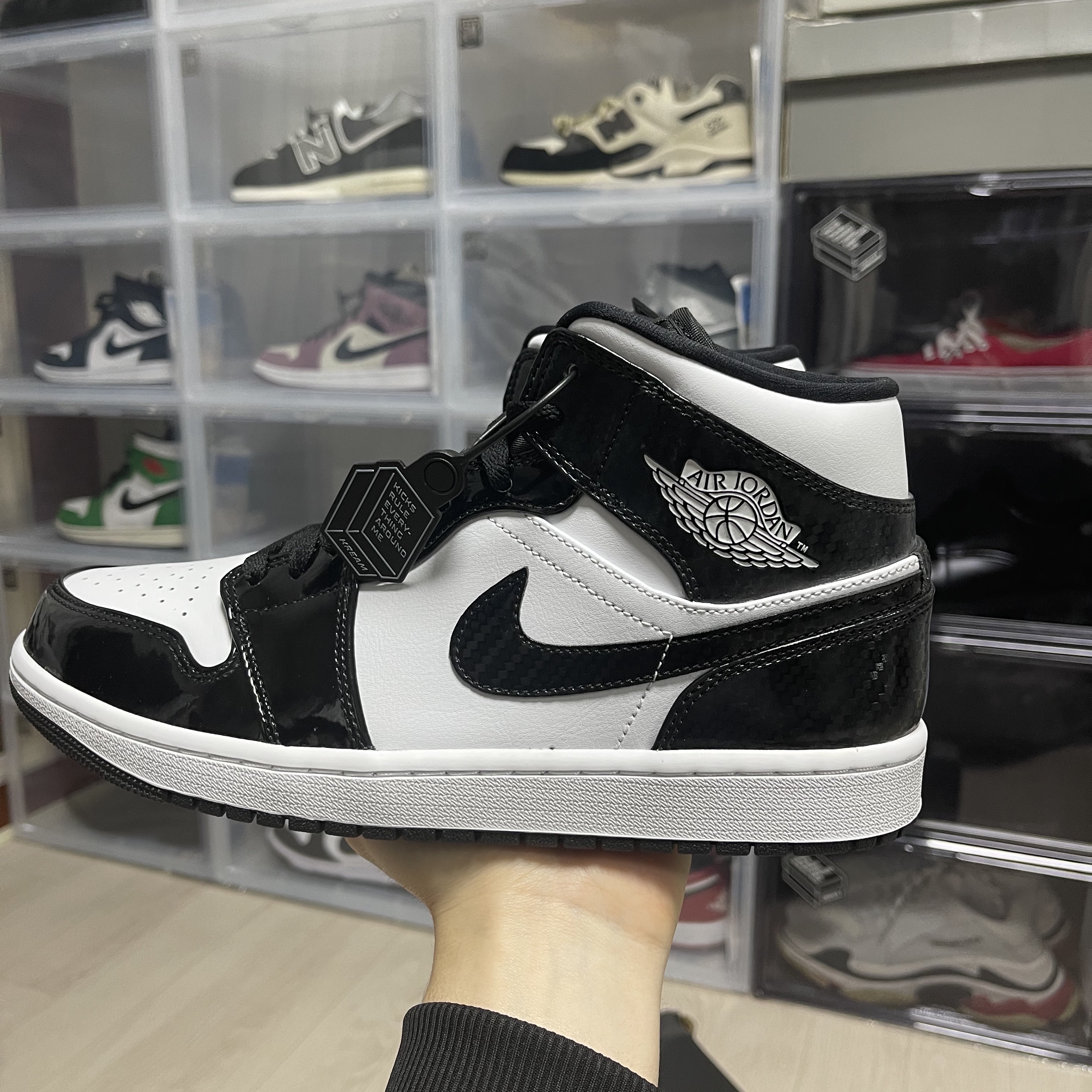Jordan 1 Mid SE ASW Black 착용 스타일 - 2