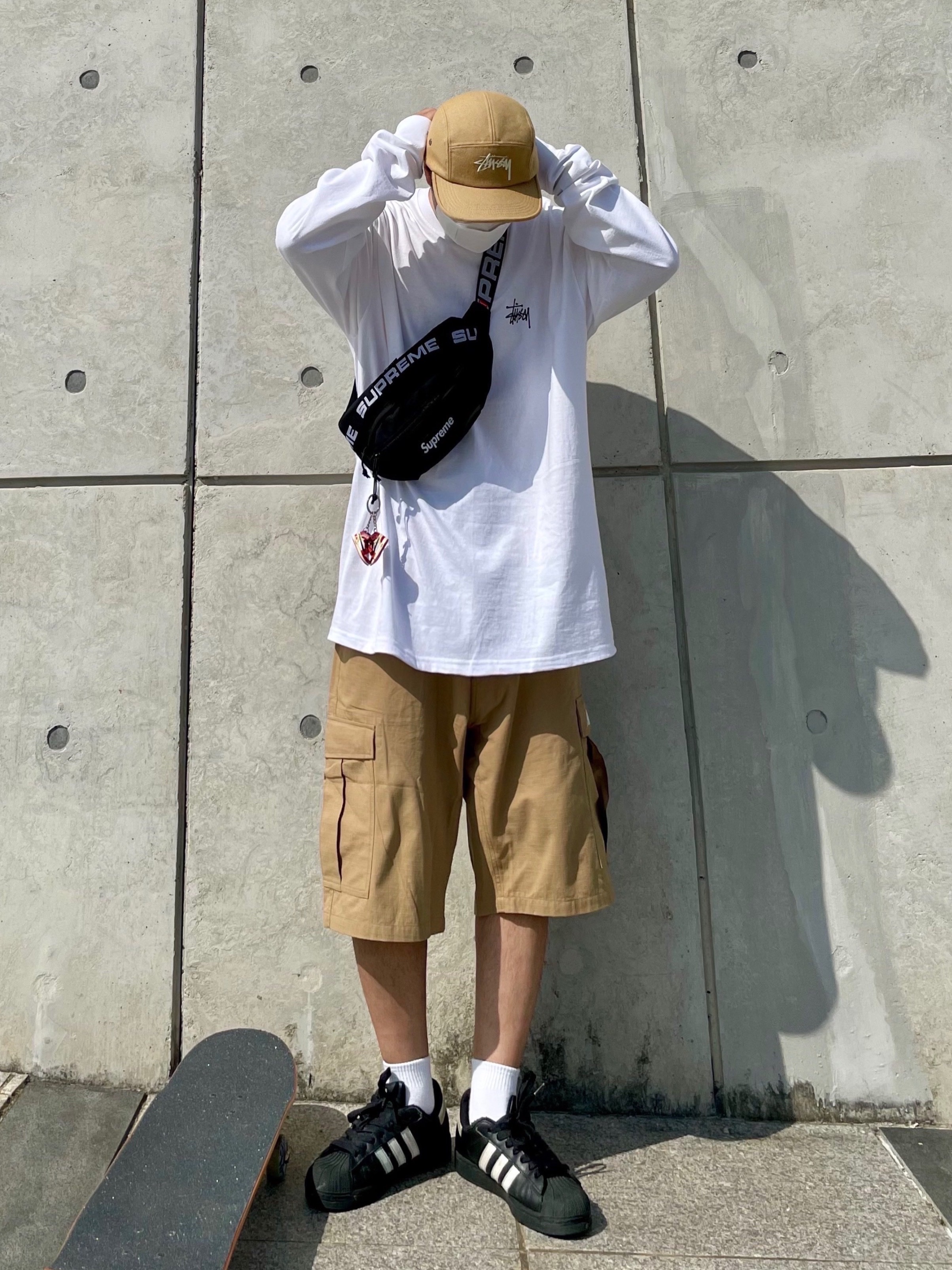 Adidas Superstar Core Black White, Stussy Basic Stussy LS T-Shirt White 2022 착용 스타일