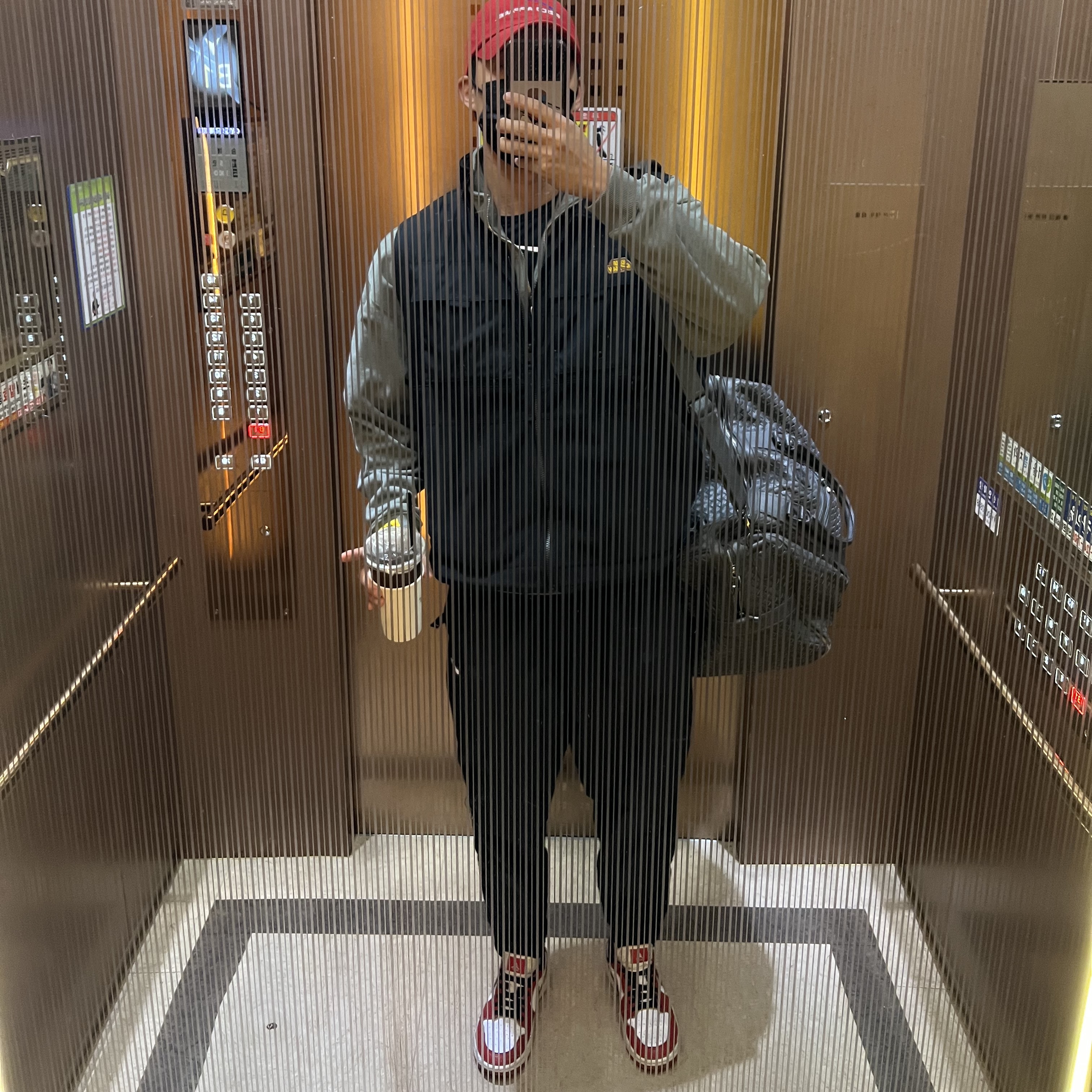 Jordan 1 Low Golf Chicago, Nike NRG Solo Swoosh Fleece Pants Black - US/EU 착용 스타일