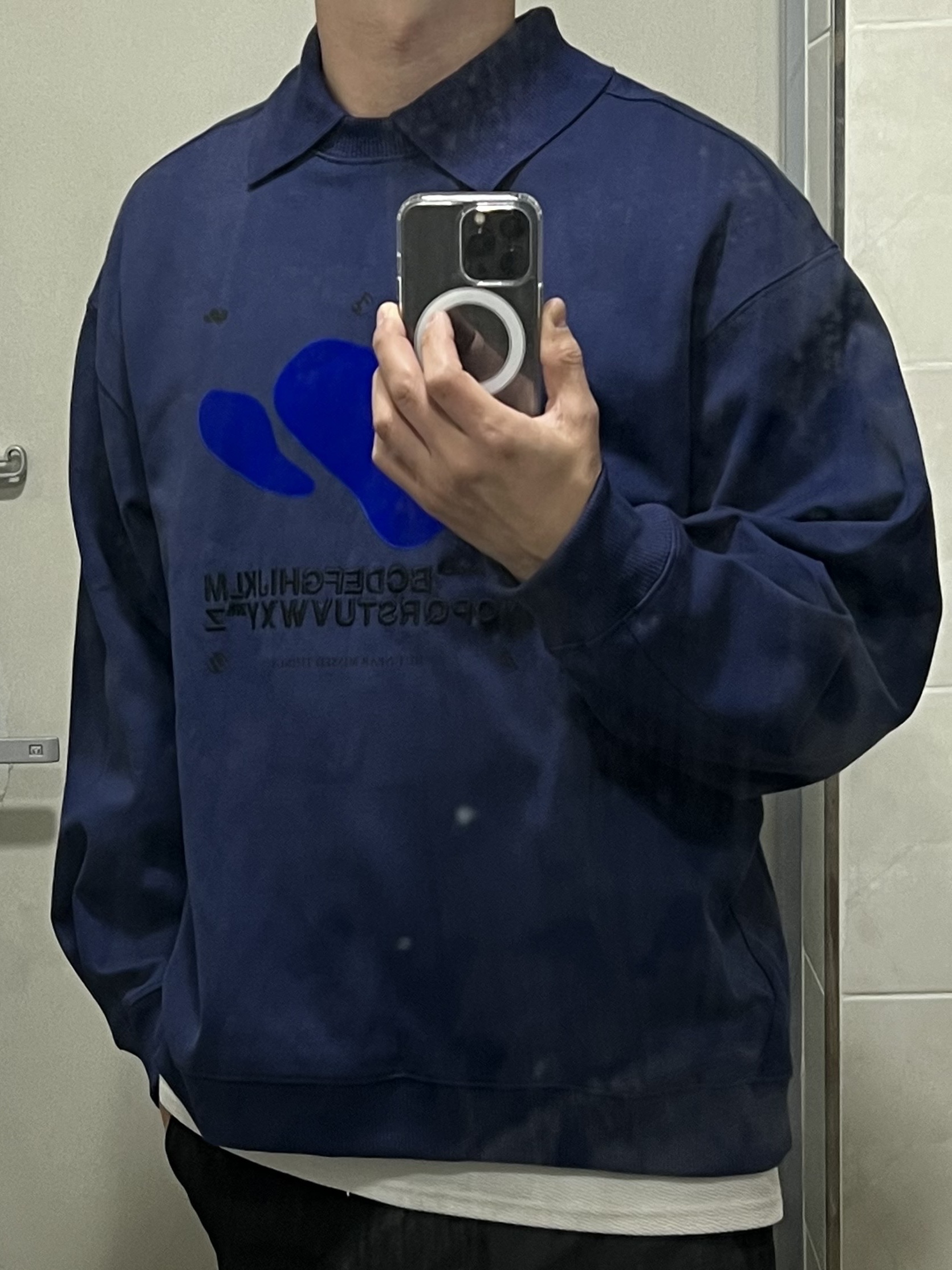 Zara x Ader Error Oversize Polo Shirt Navy 착용 스타일