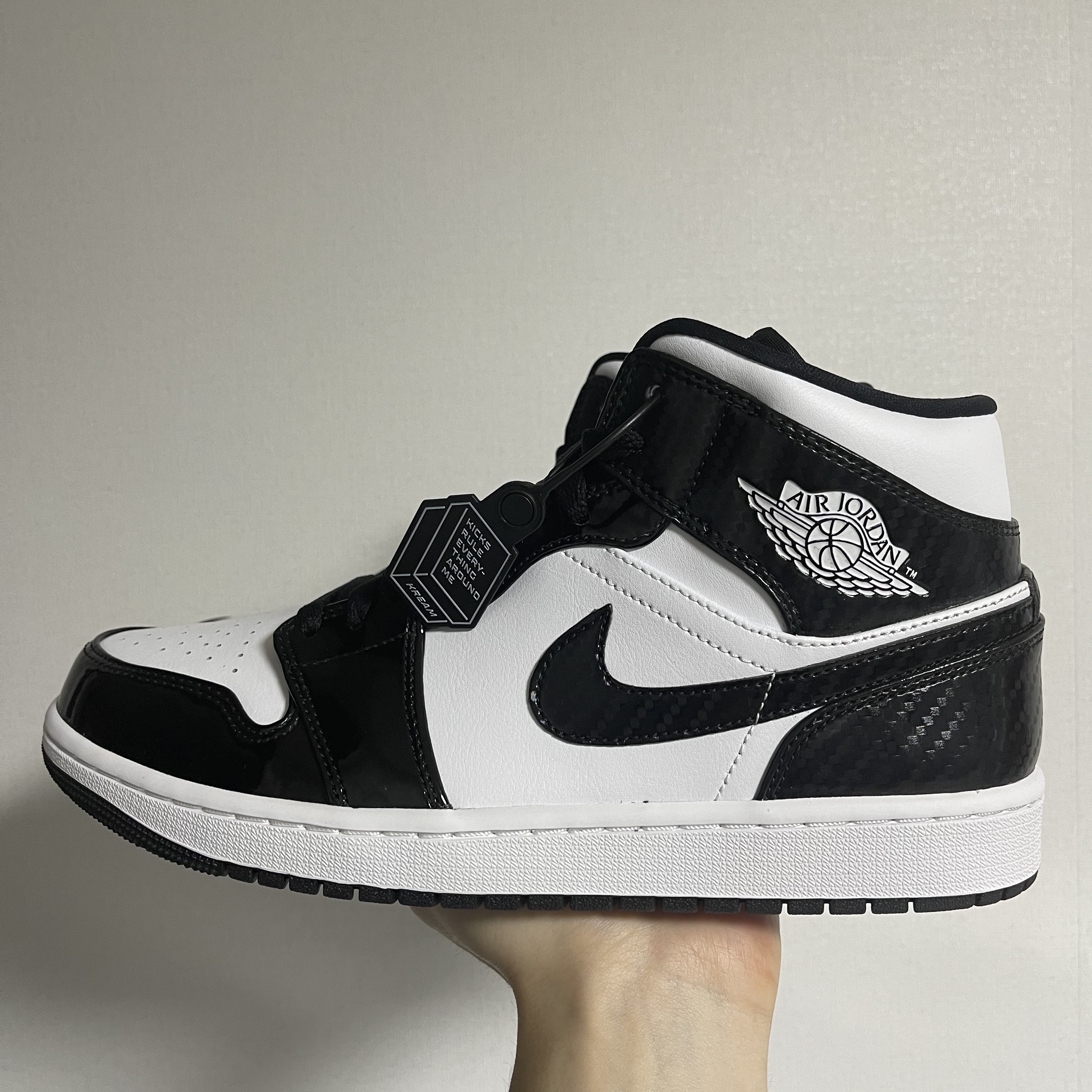 Jordan 1 Mid SE ASW Black 착용 스타일 - 1