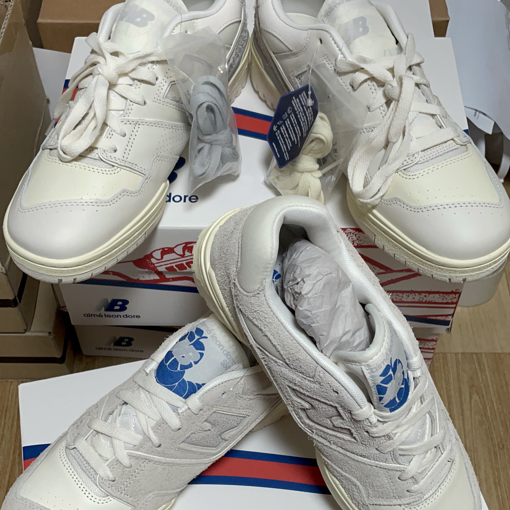 New Balance x Aime Leon Dore 550 White Leather, New Balance x Aime Leon Dore 550 Grey Suede 착용 스타일 - 1