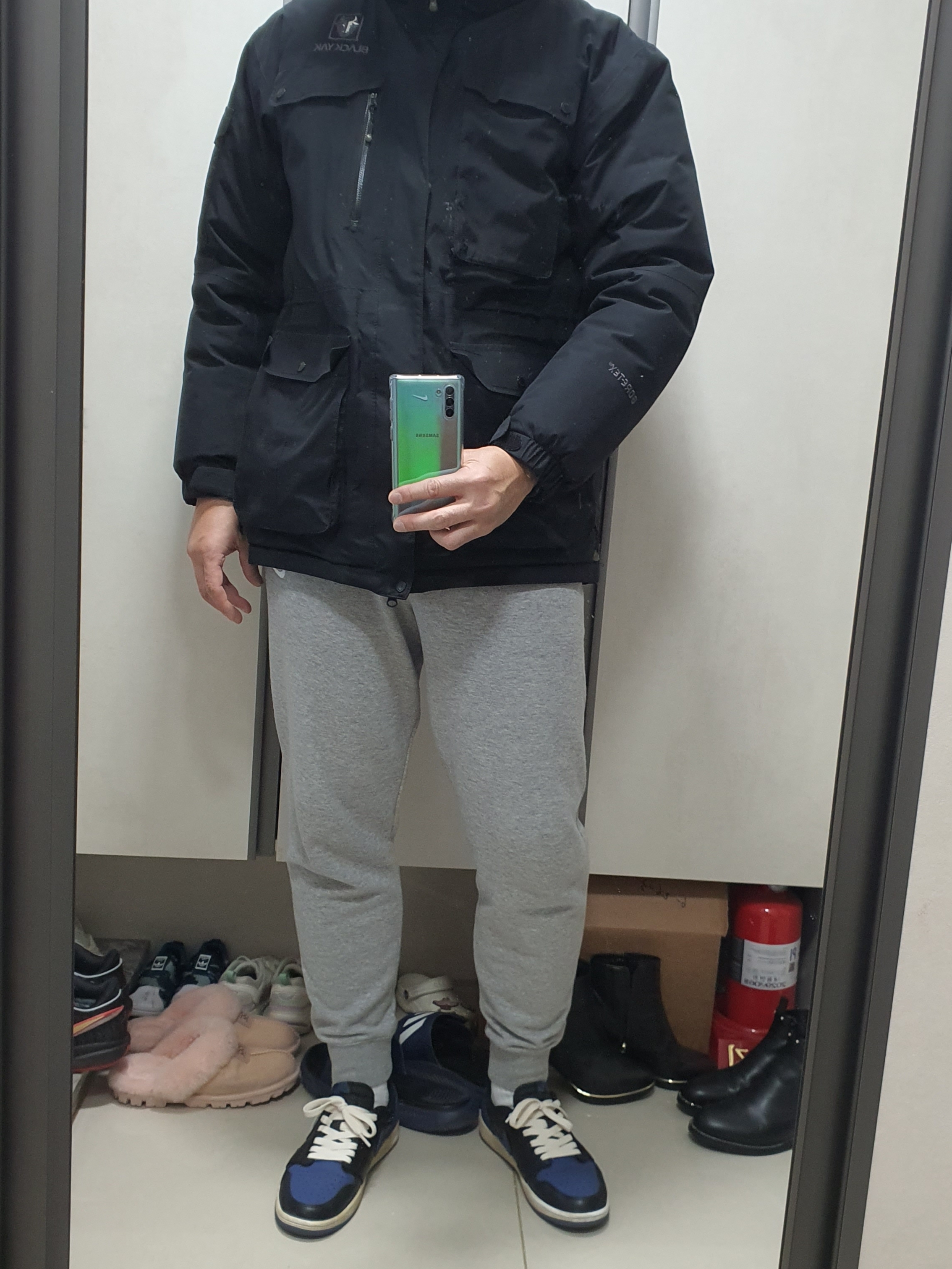 Jordan 1 Retro Low OG Mystic Navy 착용 스타일