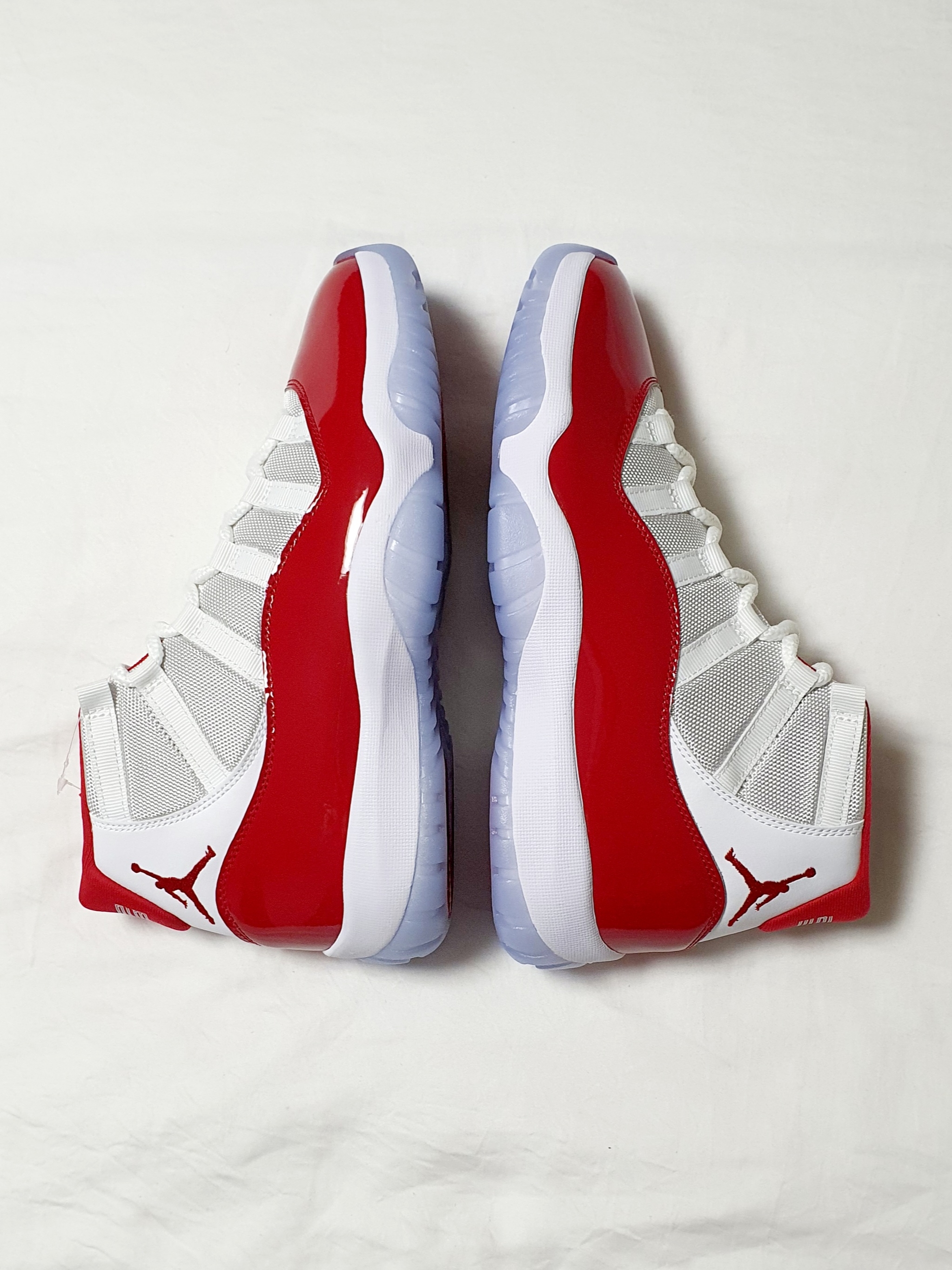 Jordan 11 Retro Varsity Red 착용 스타일 - 4