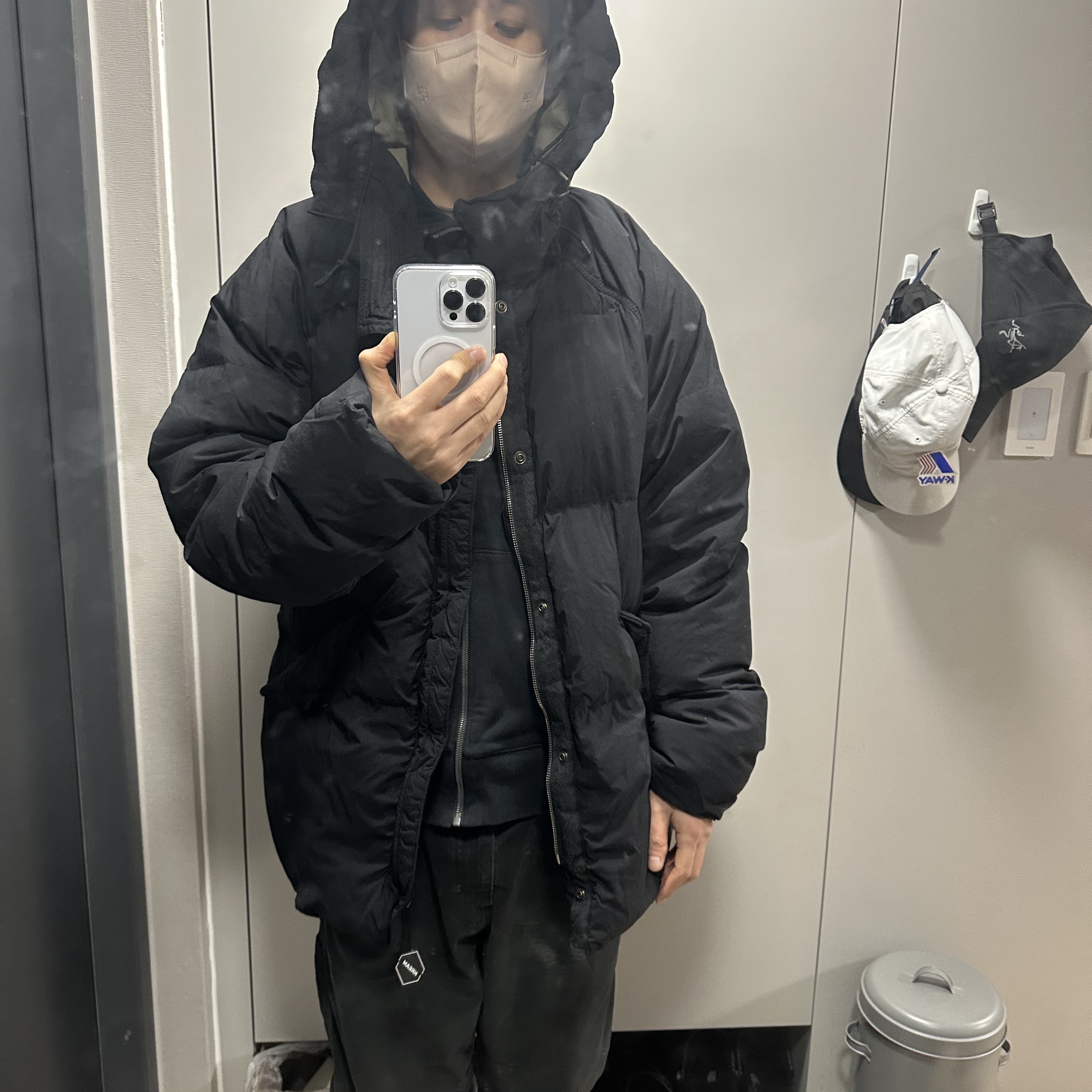 Ten C Artic Down Parka Black 착용 스타일 - 2