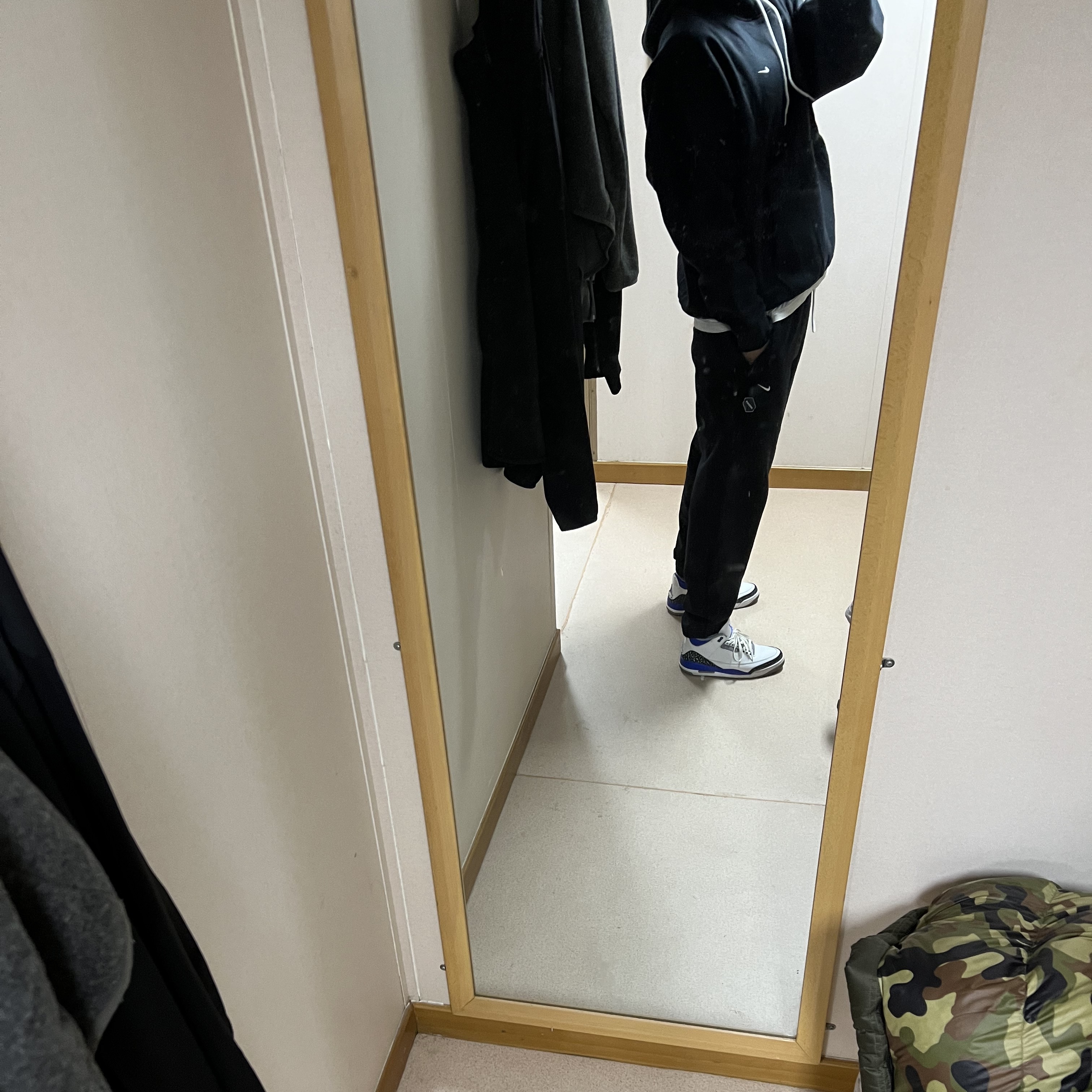Nike NRG Solo Swoosh Fleece Pants Black - US/EU, Nike NRG Solo Swoosh Fleece Hoodie Black White - US/EU 착용 스타일